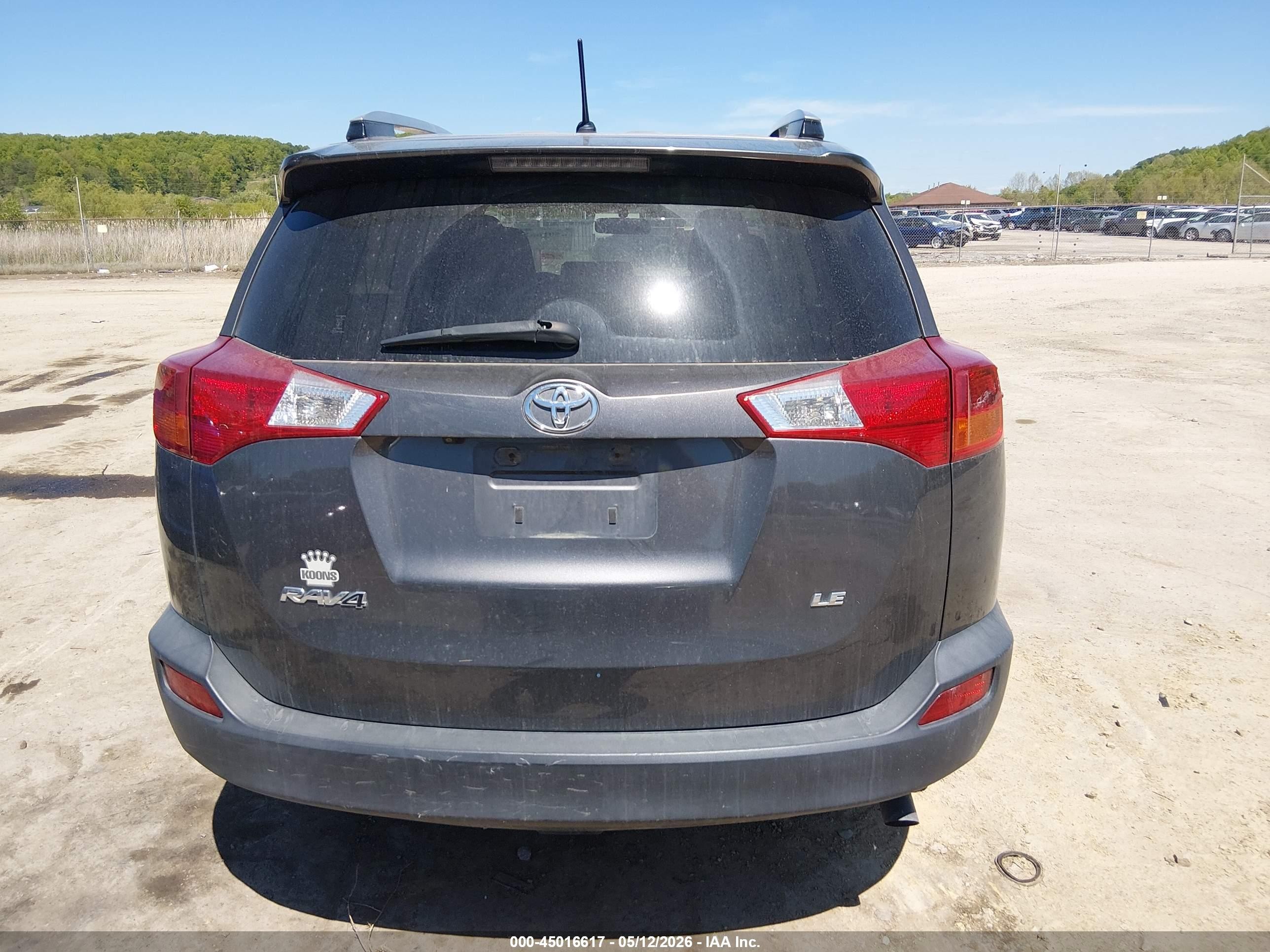 2014 Toyota Rav4 Le Gray vin: JTMZFREVXEJ024189