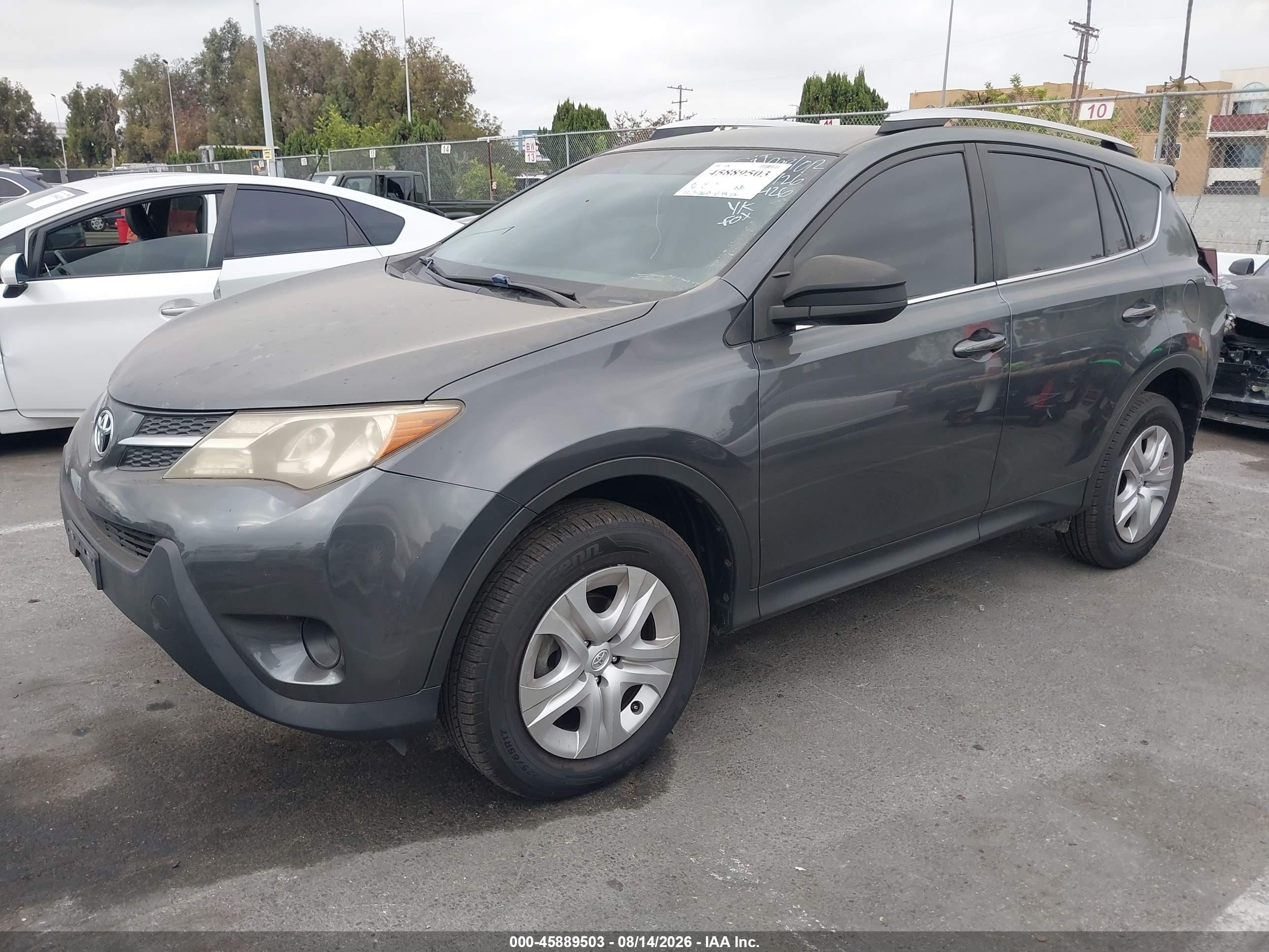 2015 Toyota Rav4 Le Gray vin: JTMZFREVXFD055426