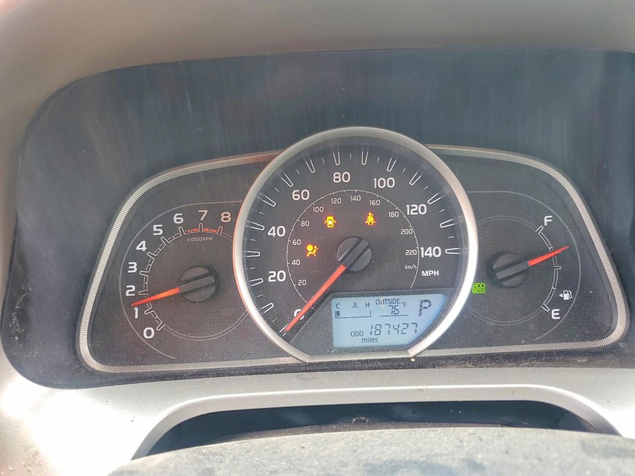 2015 Toyota Rav4 Le Gray vin: JTMZFREVXFJ025585