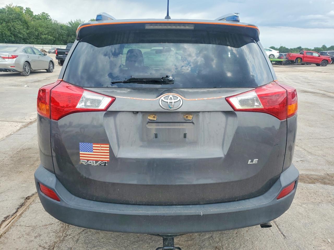 2015 Toyota Rav4 Le Gray vin: JTMZFREVXFJ025585