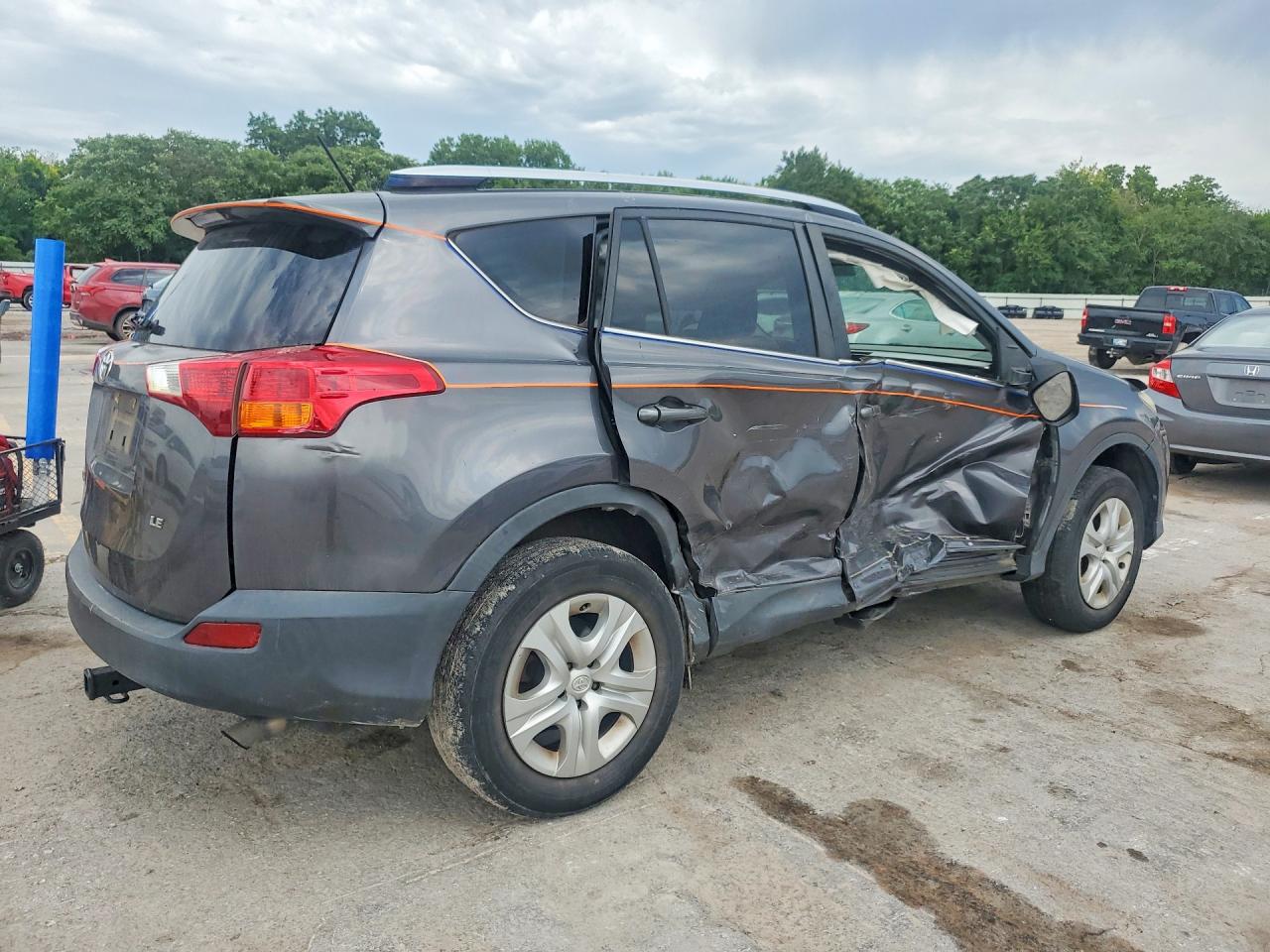 2015 Toyota Rav4 Le Gray vin: JTMZFREVXFJ025585