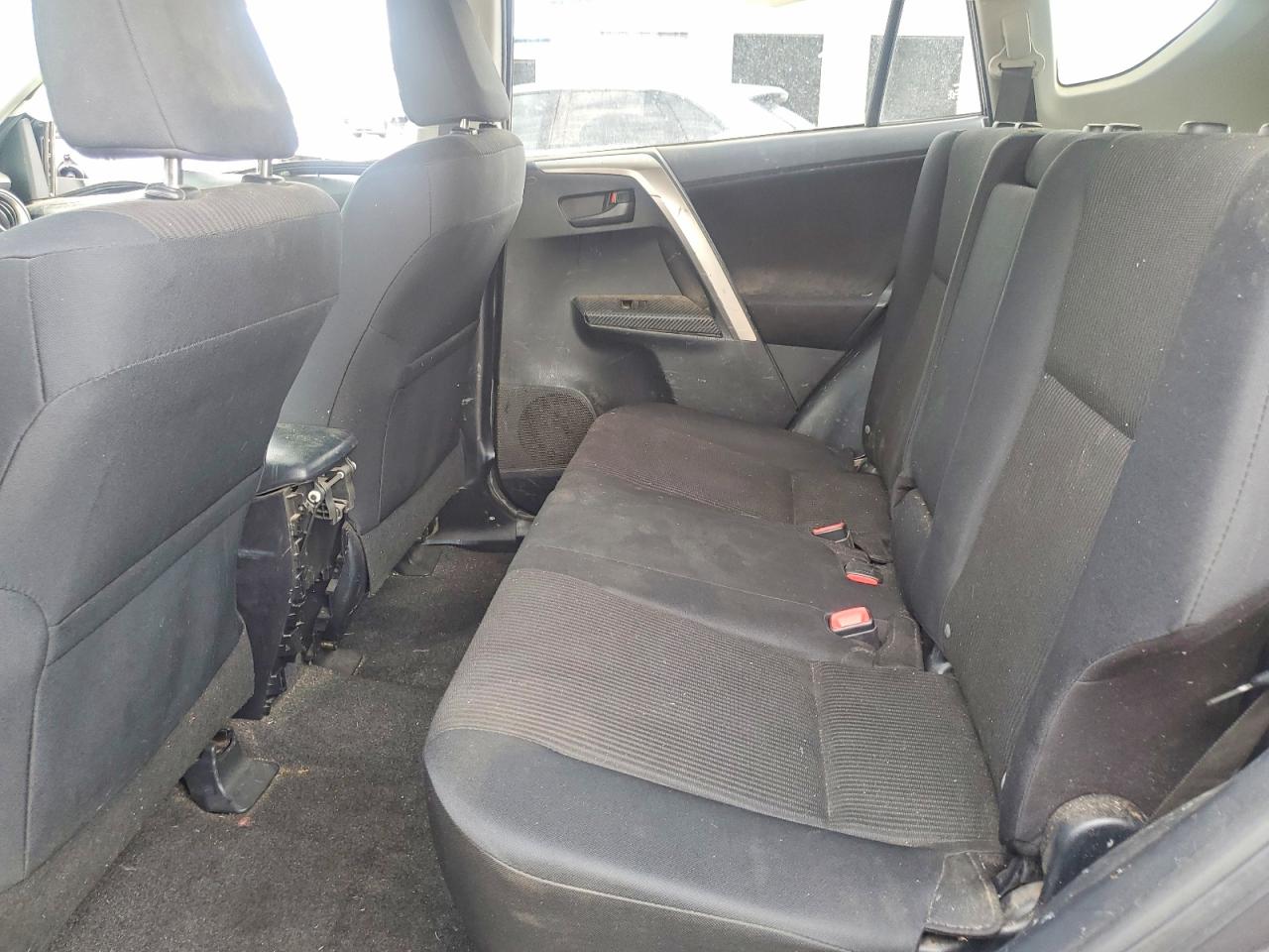 2015 Toyota Rav4 Le Gray vin: JTMZFREVXFJ025585