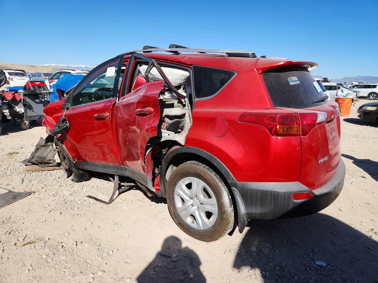 2015 Toyota Rav4 Le Red vin: JTMZFREVXFJ039888