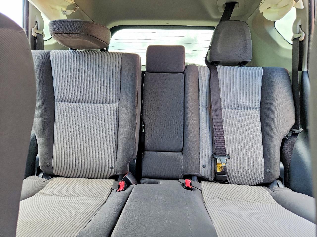 2015 Toyota Rav4 Le Серый vin: JTMZFREVXFJ042421