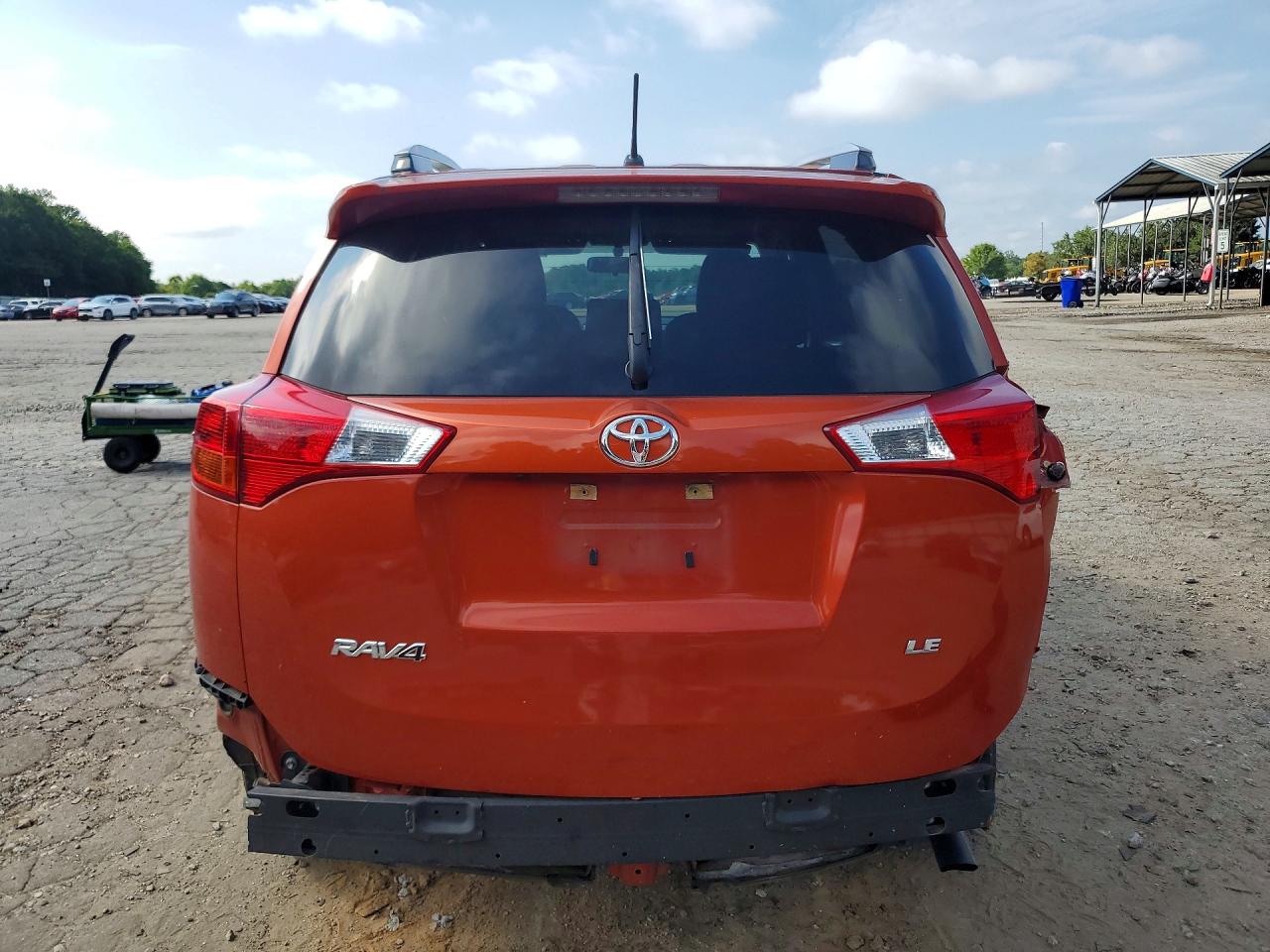 2015 Toyota Rav4 Le Orange vin: JTMZFREVXFJ054794