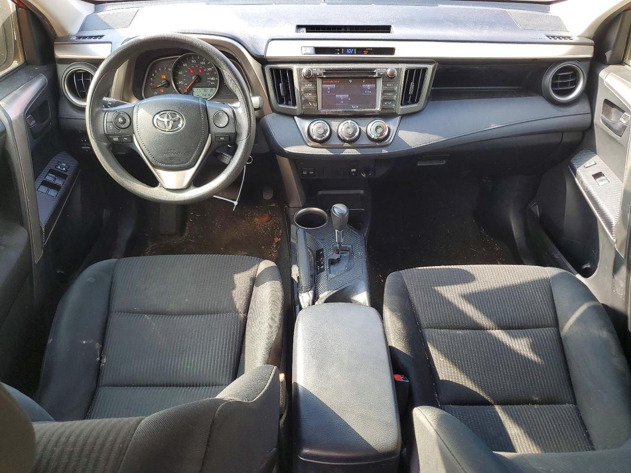2015 Toyota Rav4 Le Orange vin: JTMZFREVXFJ054794