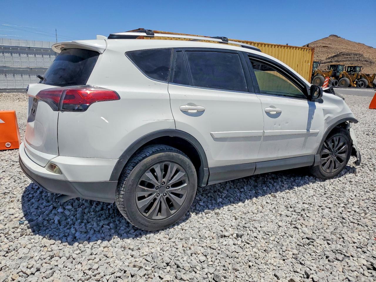 2016 Toyota Rav4 Le Белый vin: JTMZFREVXGD086872