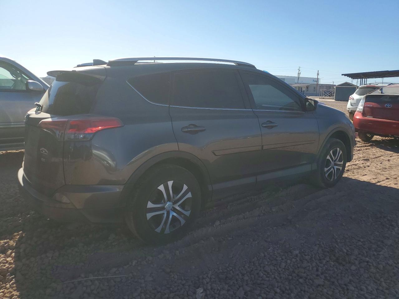 2016 Toyota Rav4 Le Gray vin: JTMZFREVXGJ080068