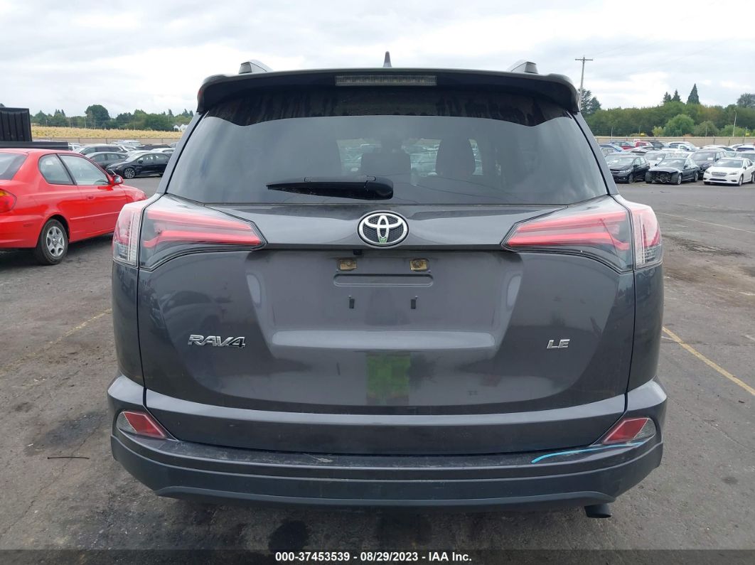 2018 Toyota Rav4 Le Gray vin: JTMZFREVXJJ166620