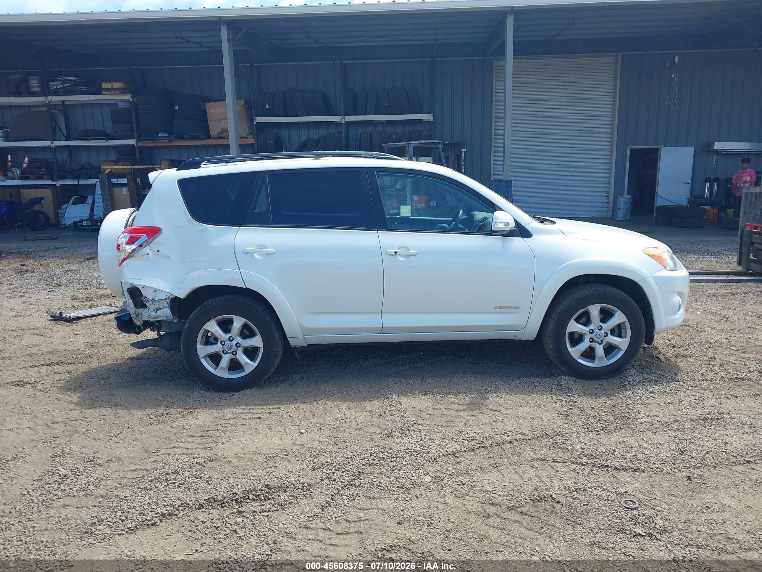 2009 Toyota Rav4 Limited V6 White vin: JTMZK31V095025820