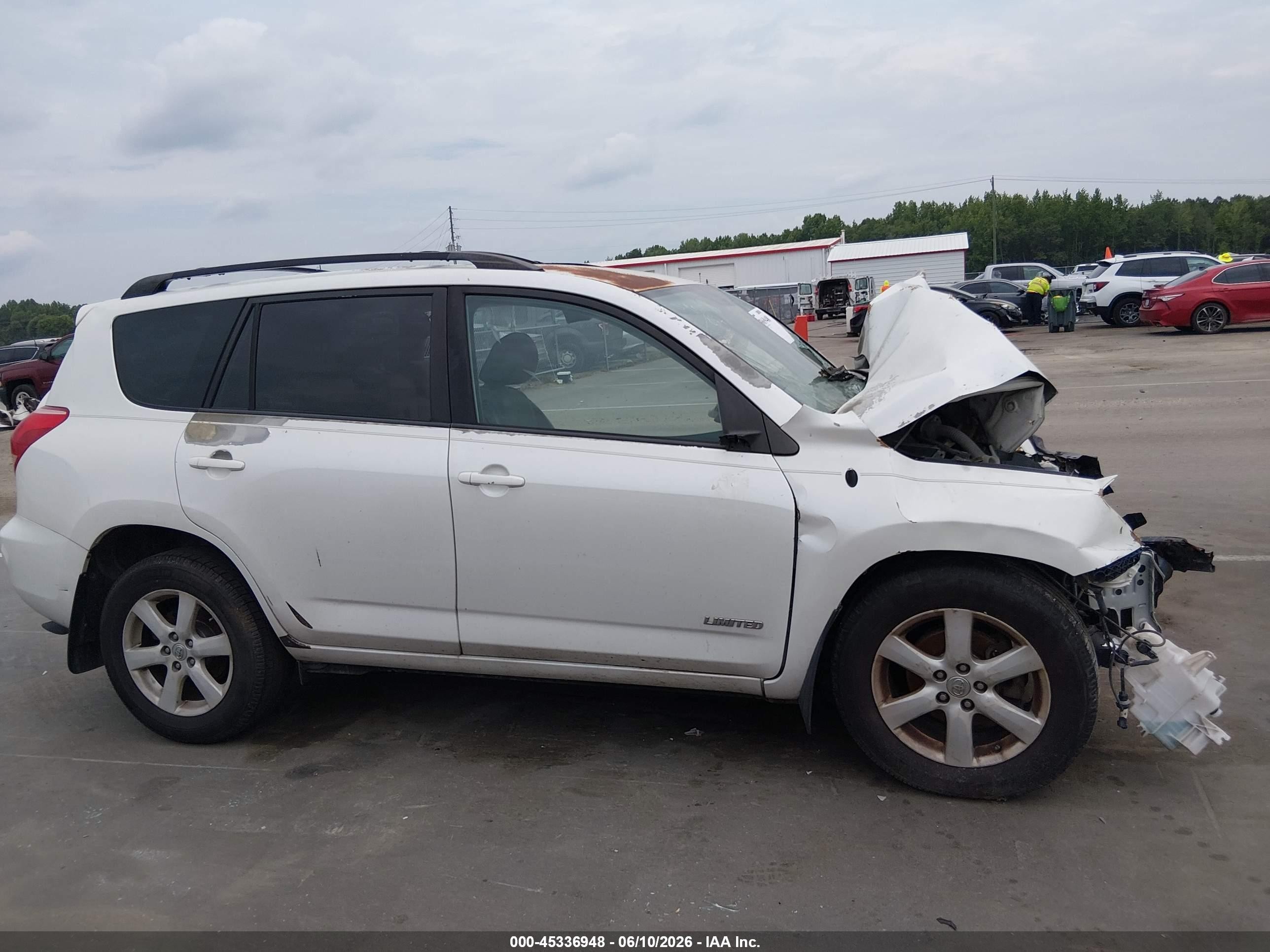 2006 Toyota Rav4 Limited V6 White vin: JTMZK31V165004423
