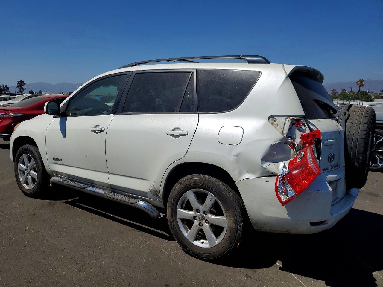 2007 Toyota Rav4 Limited White vin: JTMZK31V175006366