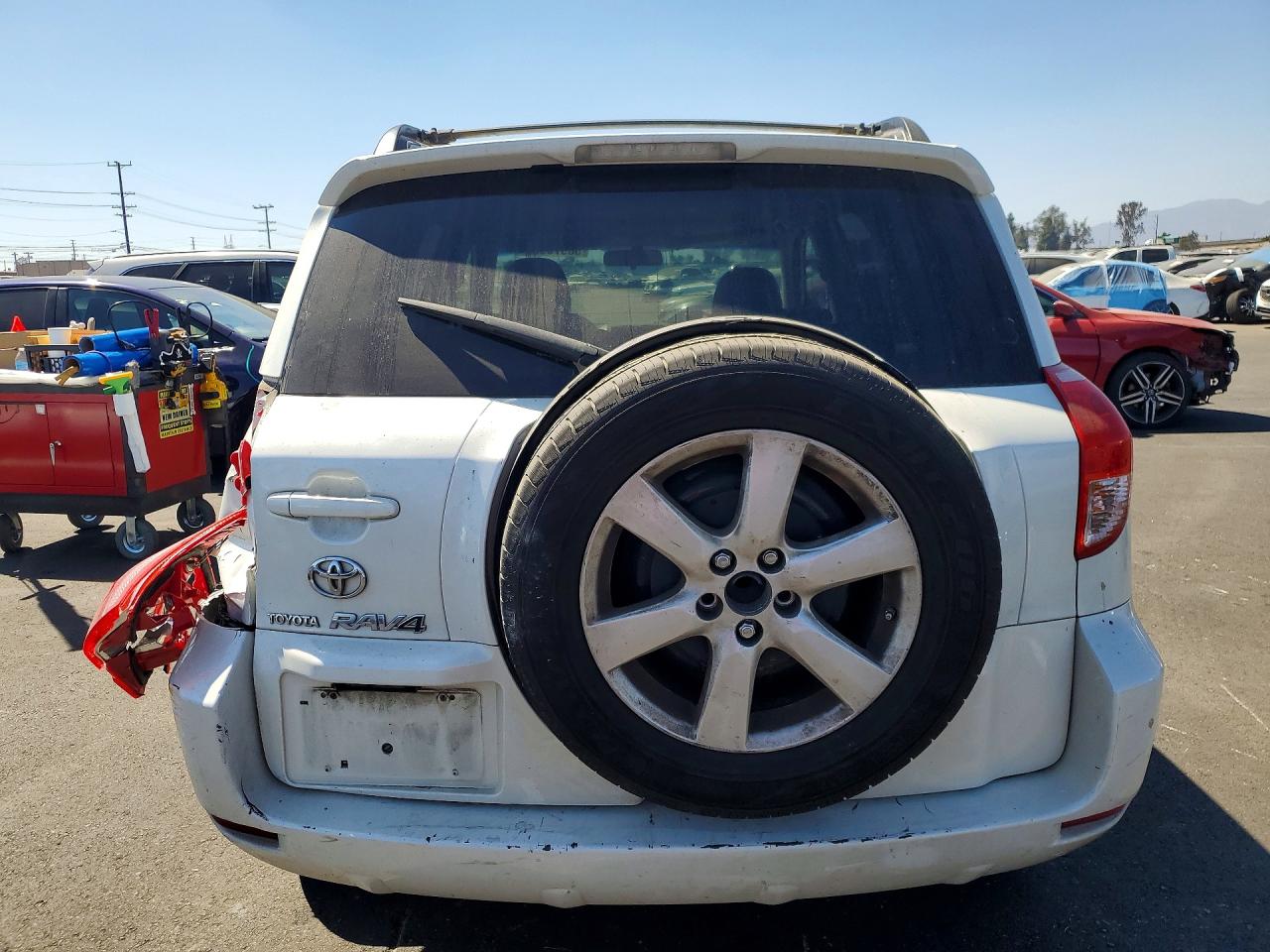 2007 Toyota Rav4 Limited White vin: JTMZK31V175006366