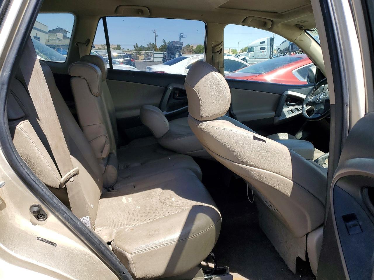2007 Toyota Rav4 Limited Tan vin: JTMZK31V175007680