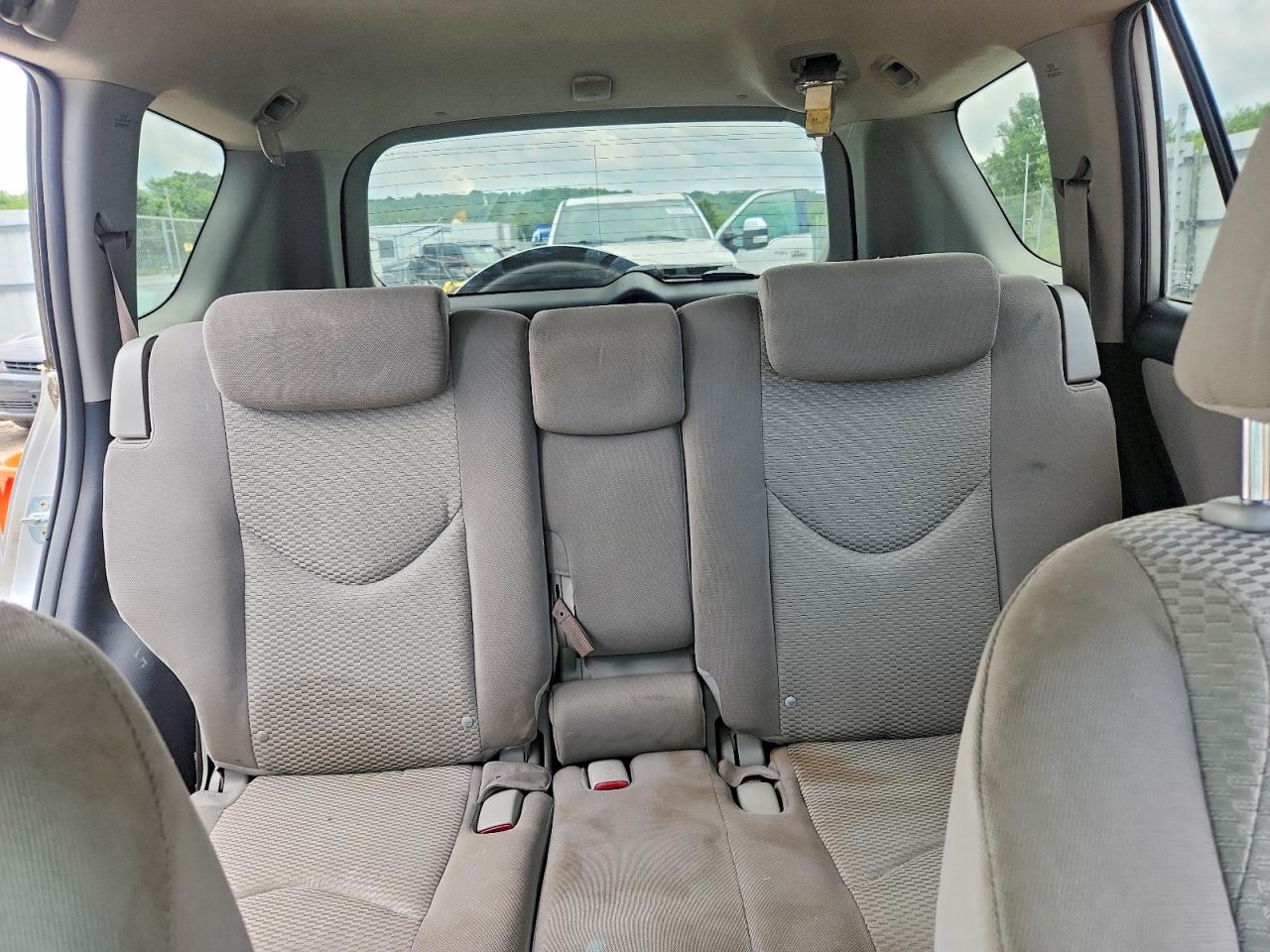 2008 Toyota Rav4 Limited Silver vin: JTMZK31V186015709