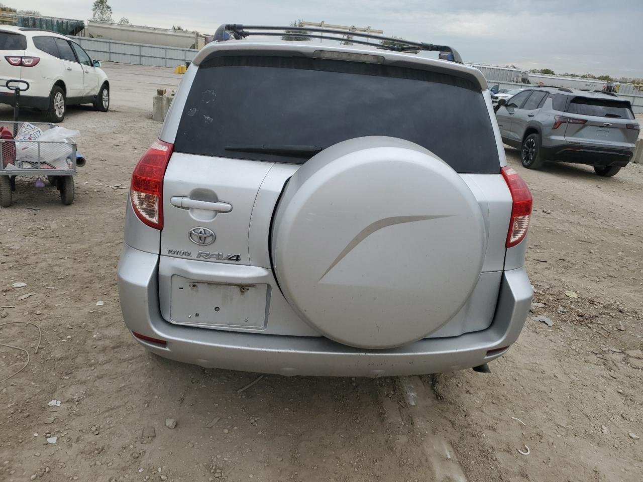2007 Toyota Rav 4 Silver vin: JTMZK31V275015674
