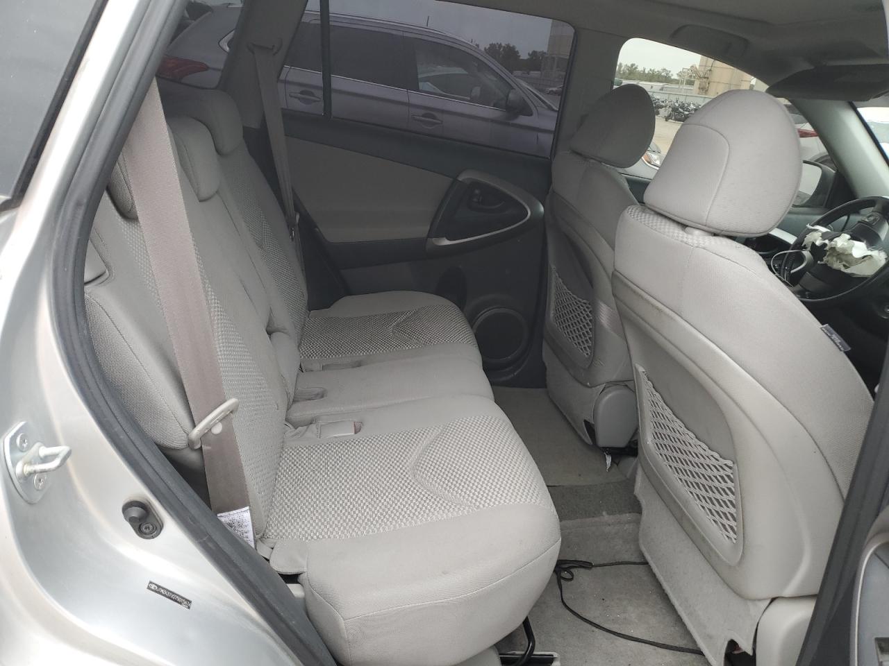 2007 Toyota Rav 4 Silver vin: JTMZK31V275015674