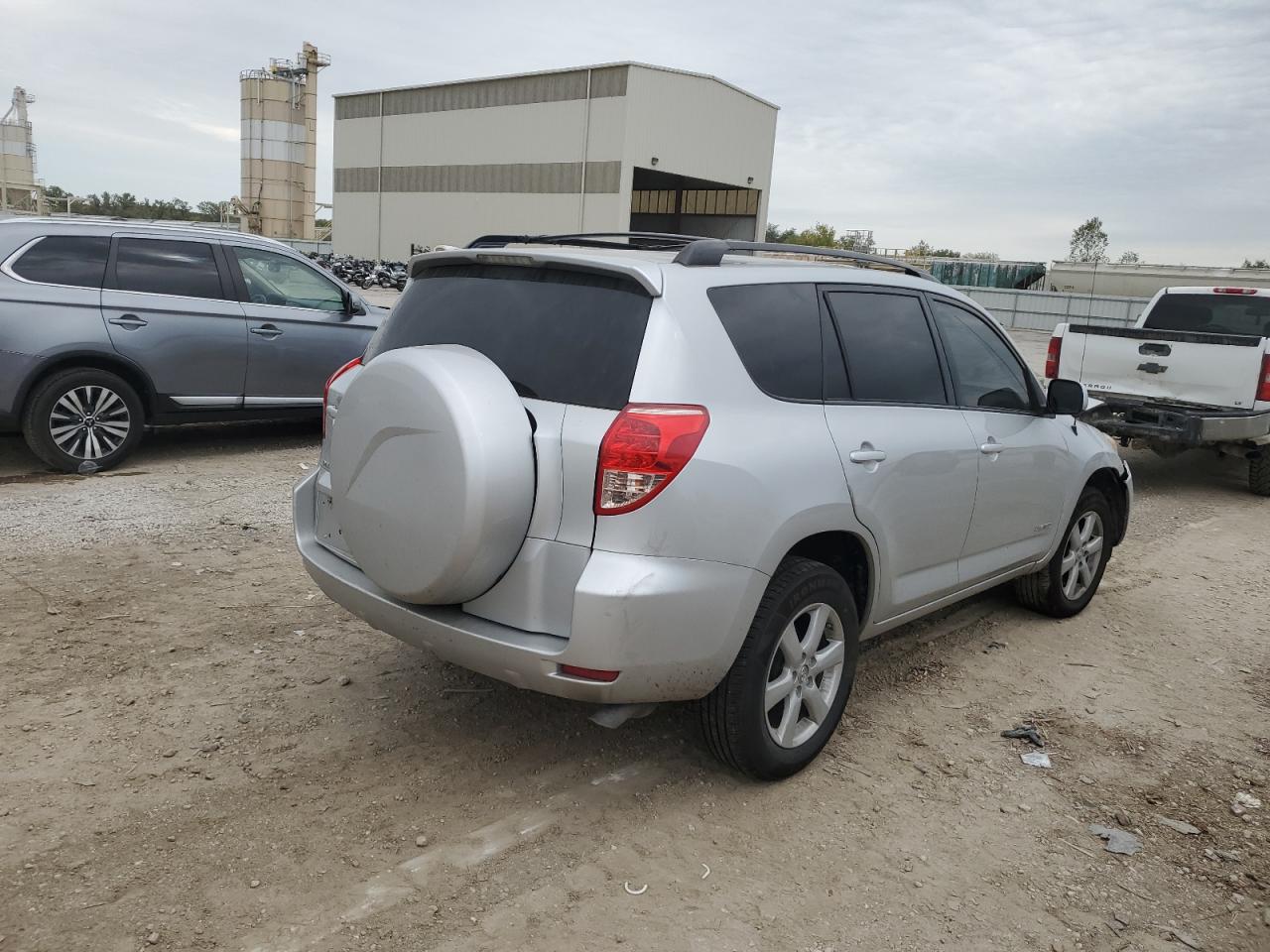 2007 Toyota Rav 4 Silver vin: JTMZK31V275015674