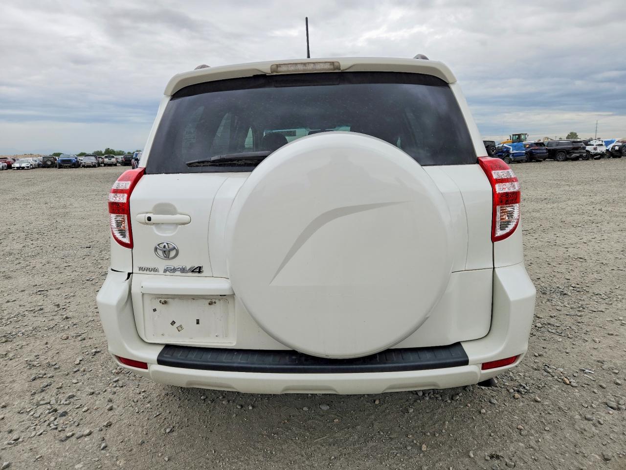 2009 Toyota Rav4 Limited White vin: JTMZK31V295025611
