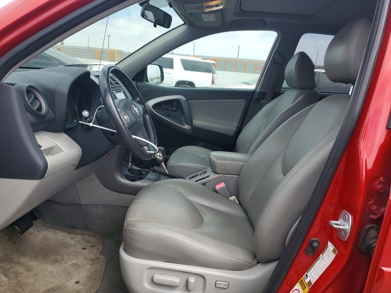 2006 Toyota Rav4 Limited Red vin: JTMZK31V365002799