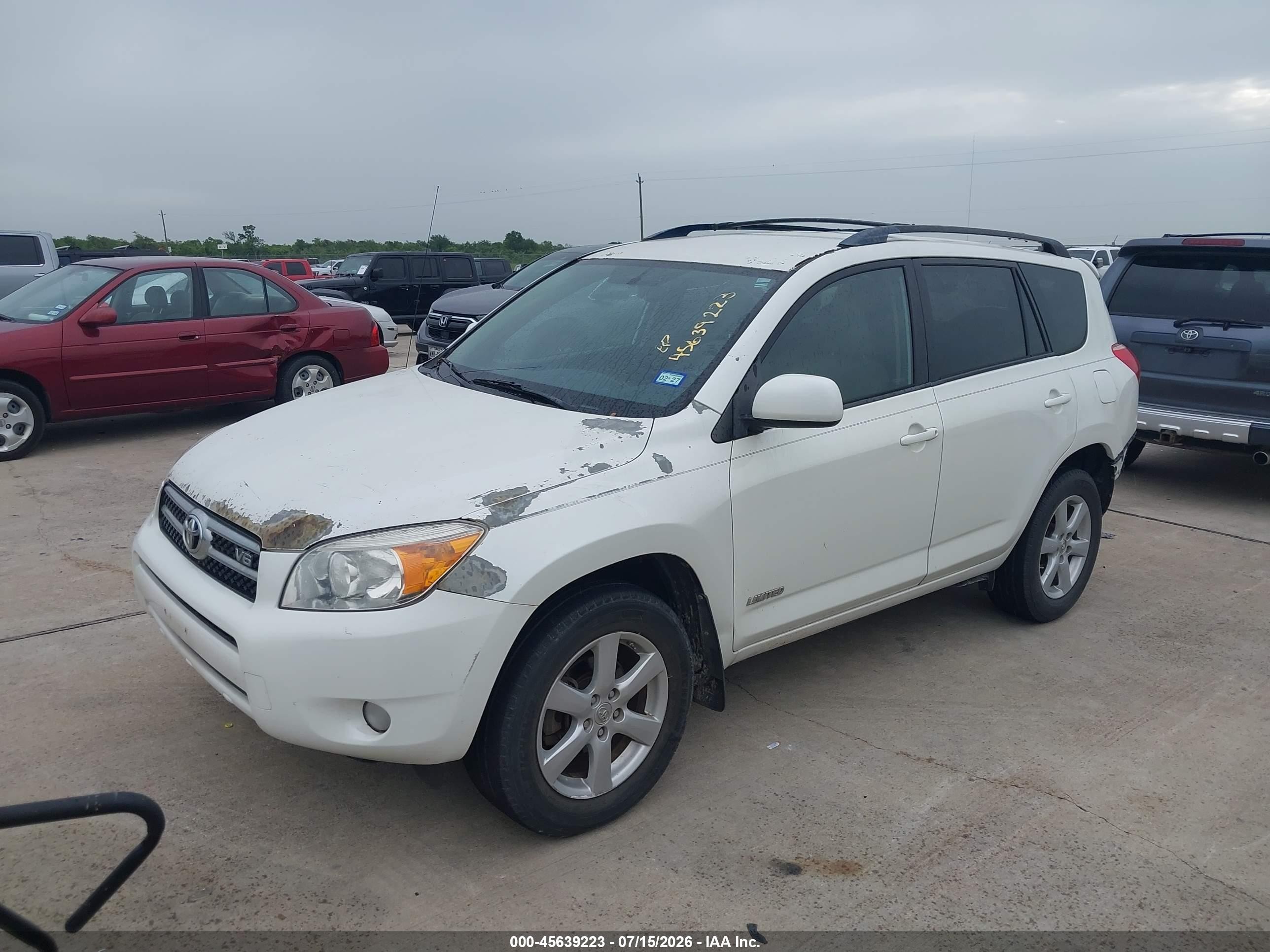 2007 Toyota Rav4 Limited White vin: JTMZK31V375014372