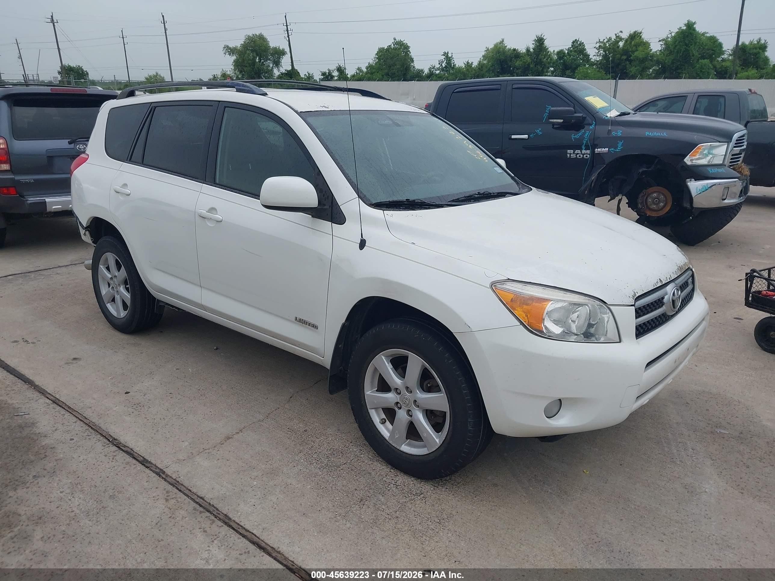 2007 Toyota Rav4 Limited White vin: JTMZK31V375014372