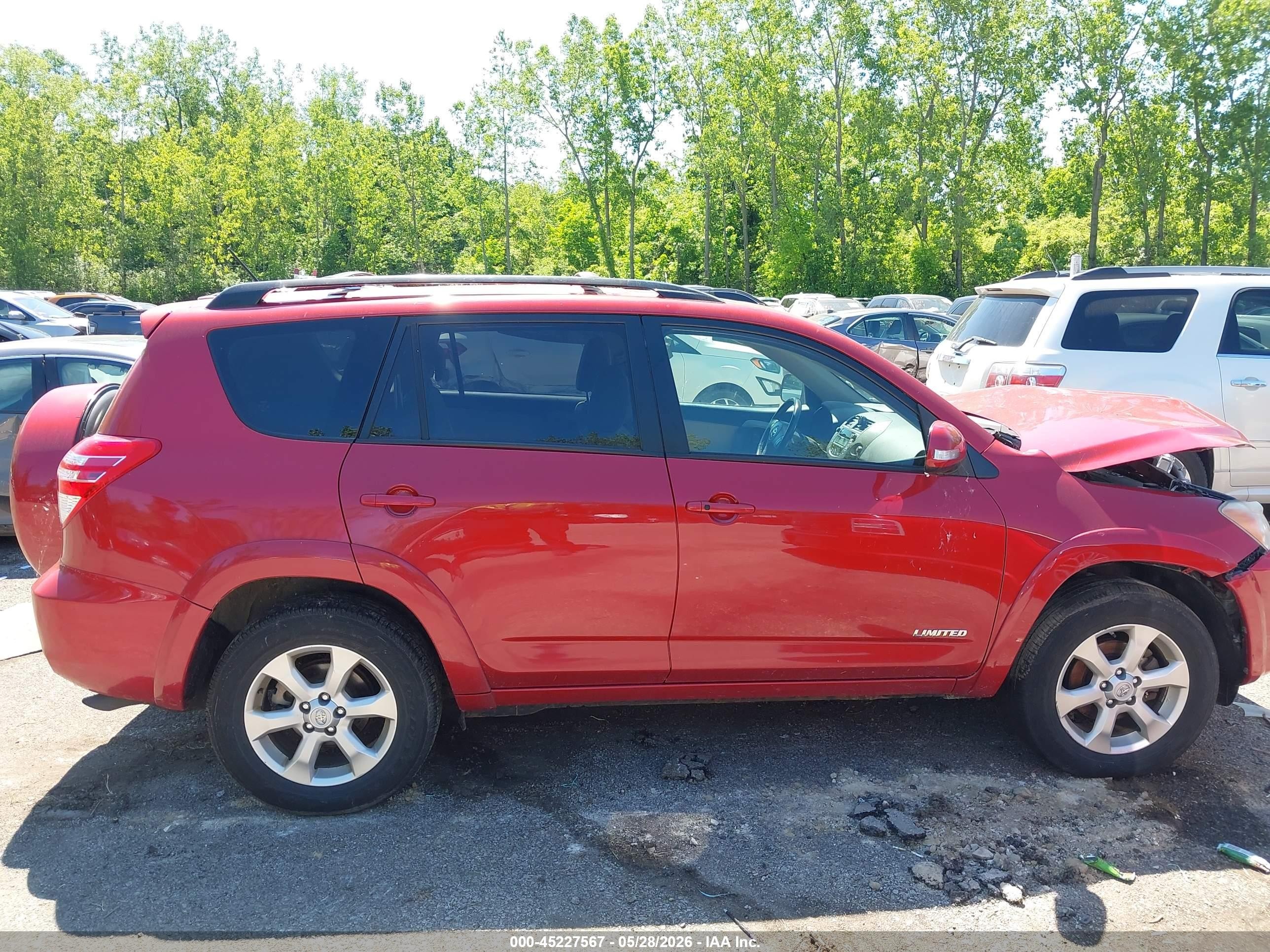 2009 Toyota Rav4 Limited V6 Red vin: JTMZK31V39D000318