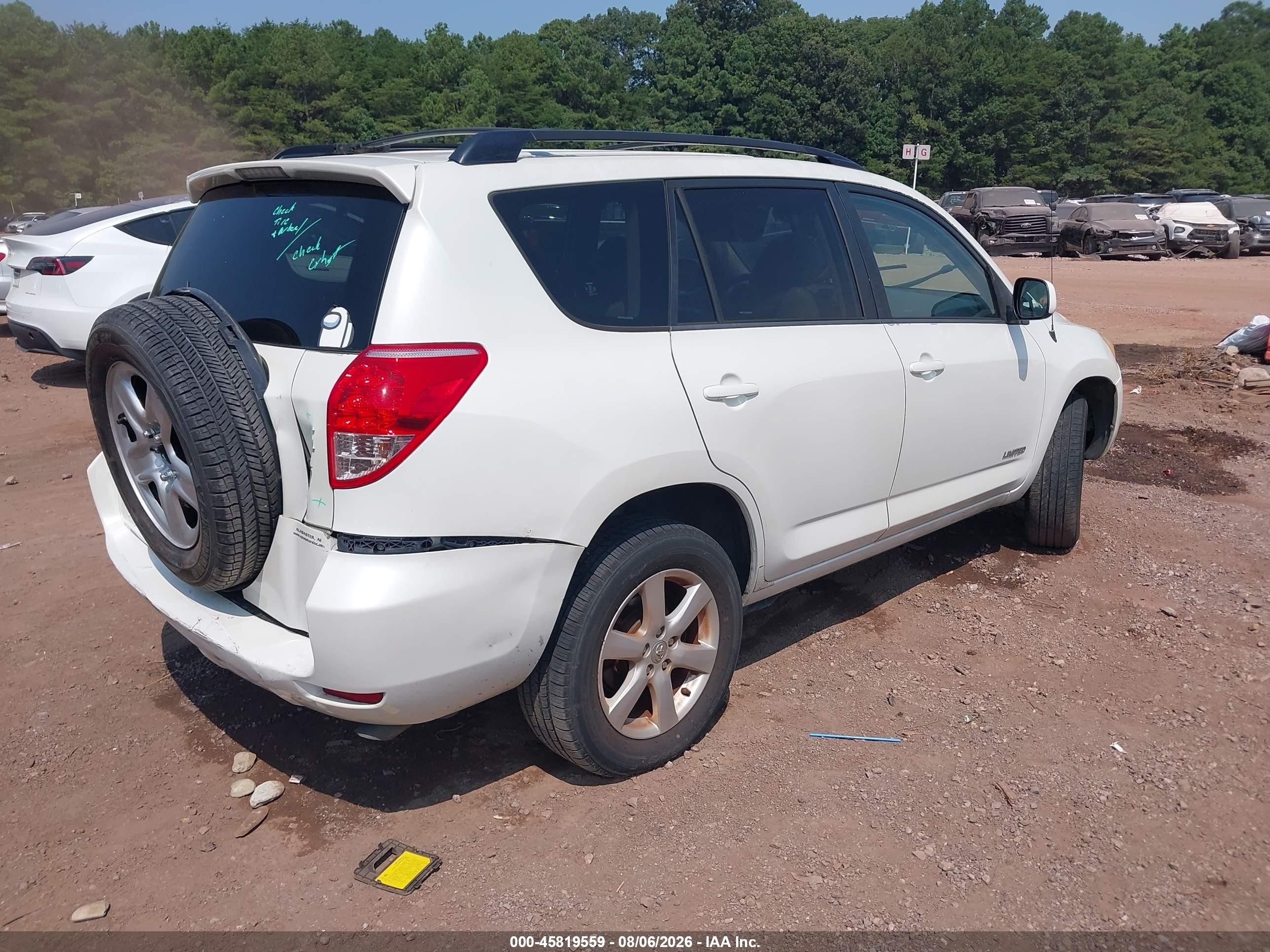 2007 Toyota Rav4 Limited White vin: JTMZK31V475014204