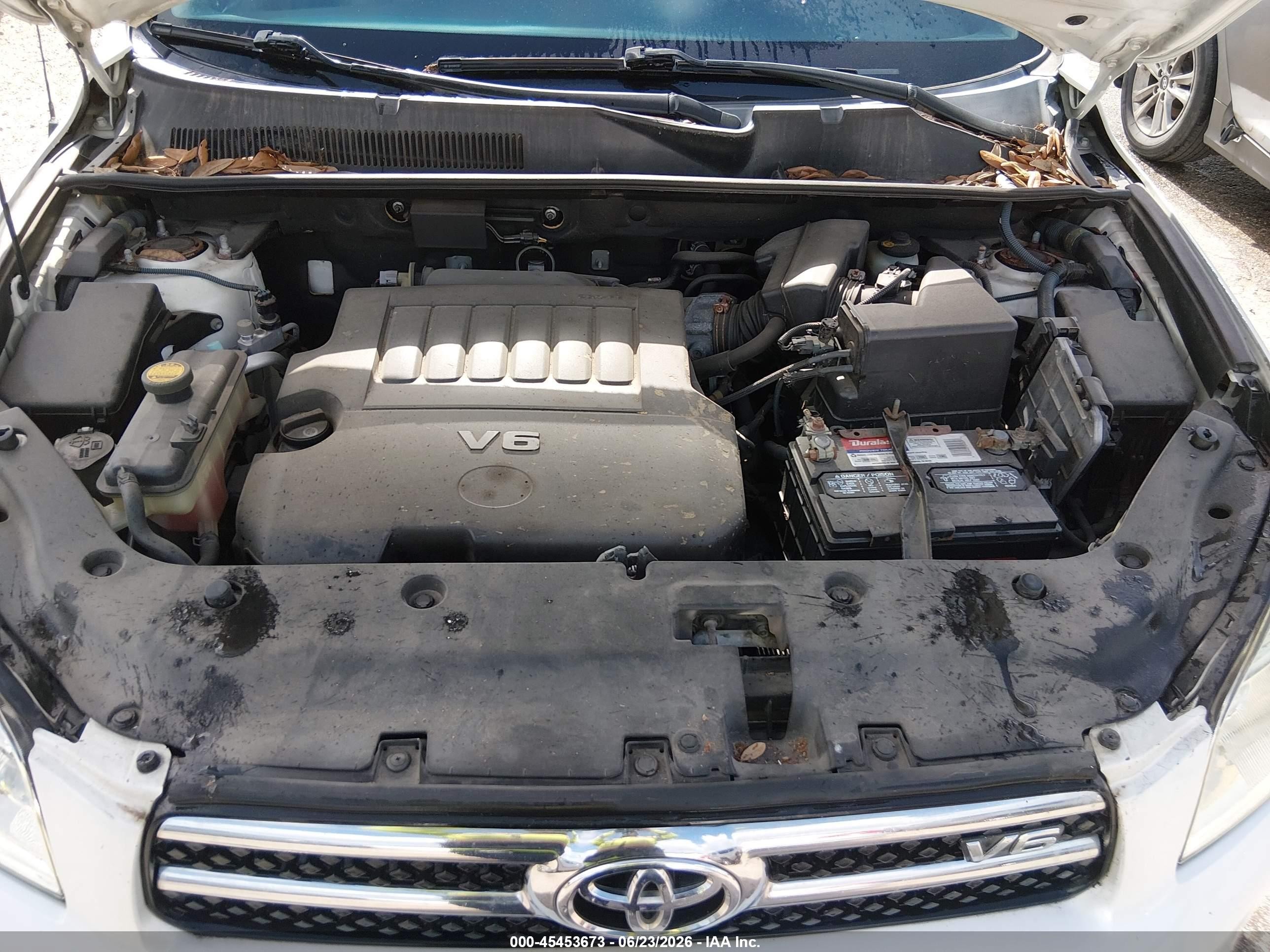 2006 Toyota Rav4 Limited V6 White vin: JTMZK31V565001315
