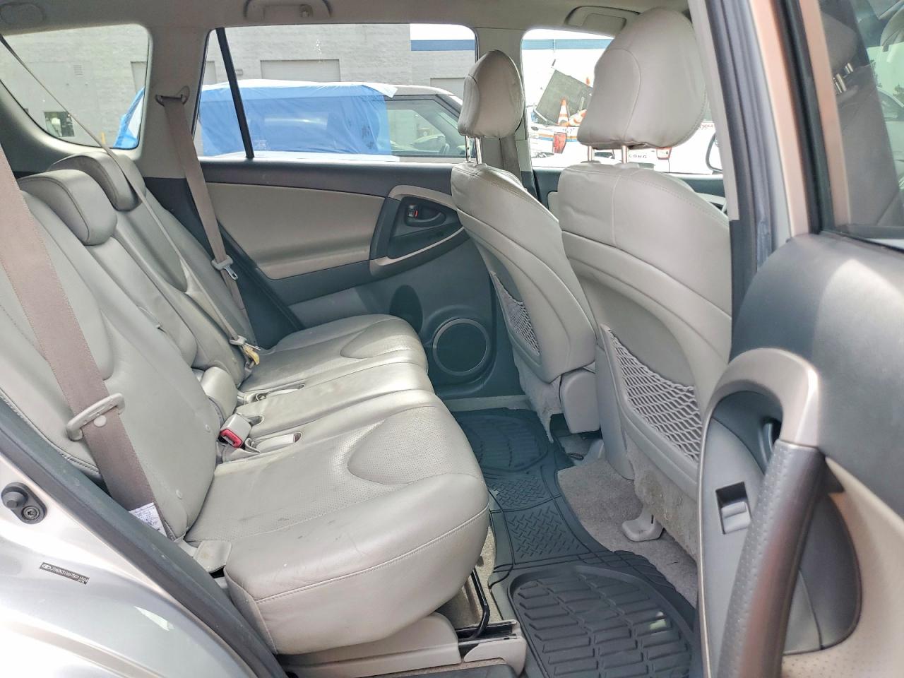 2007 Toyota Rav4 Limited Серебряный vin: JTMZK31V675011594