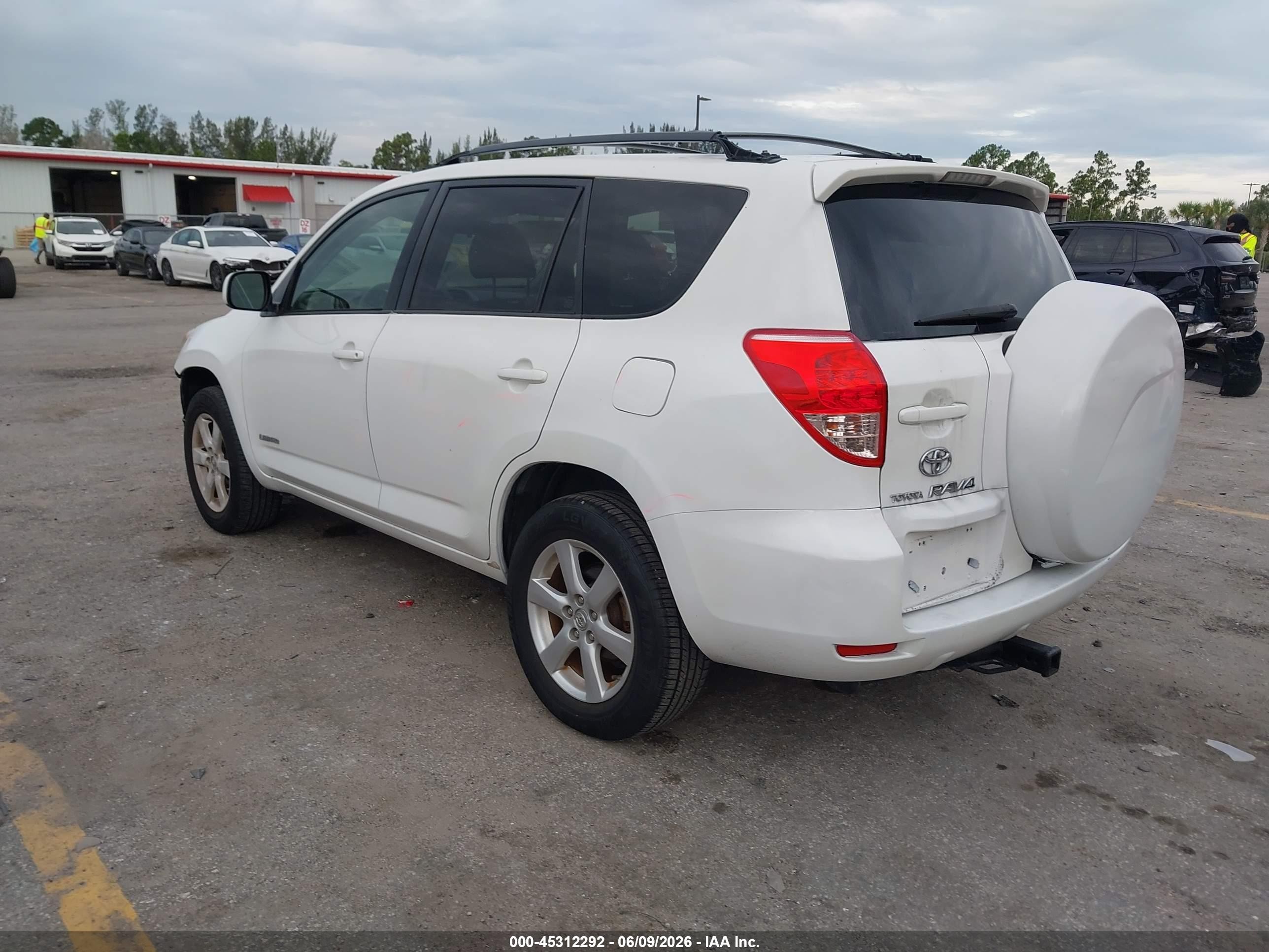 2008 Toyota Rav4 Limited V6 White vin: JTMZK31V685020202