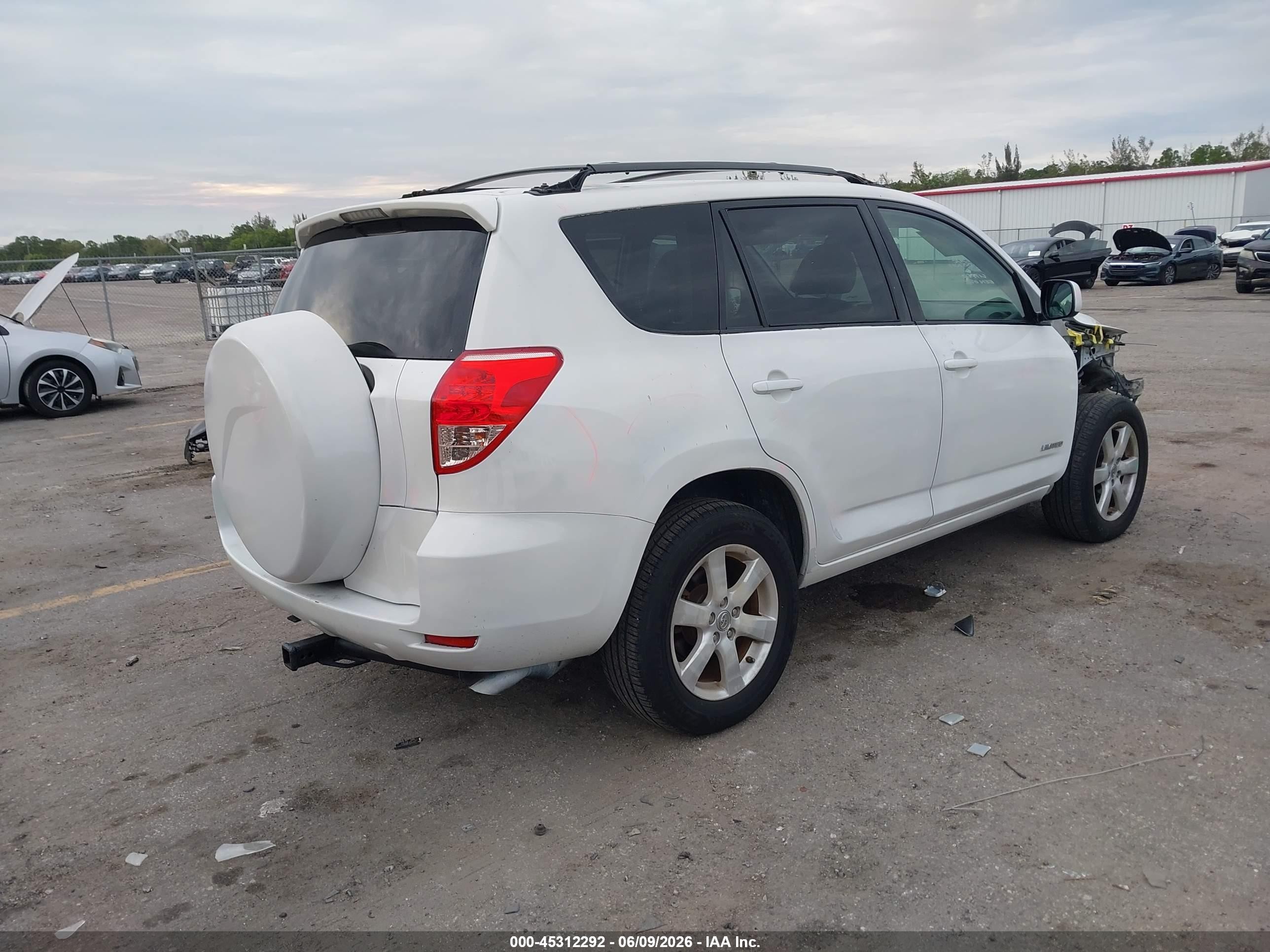 2008 Toyota Rav4 Limited V6 White vin: JTMZK31V685020202