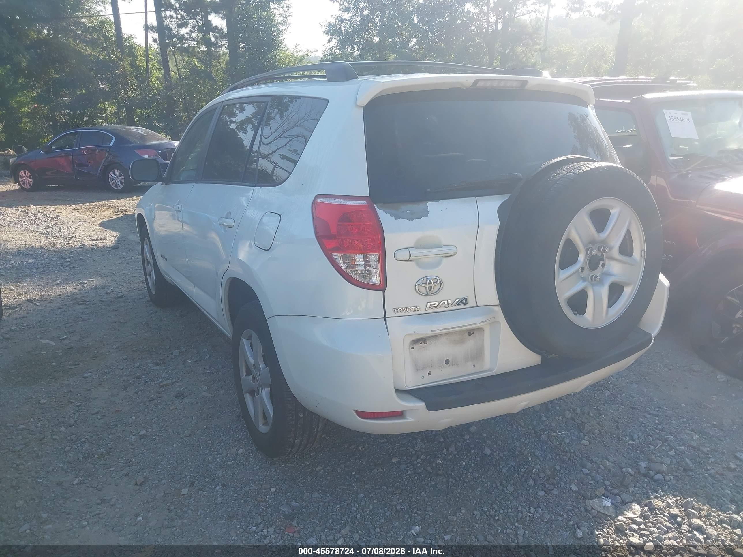 2007 Toyota Rav4 Limited White vin: JTMZK31V775007859