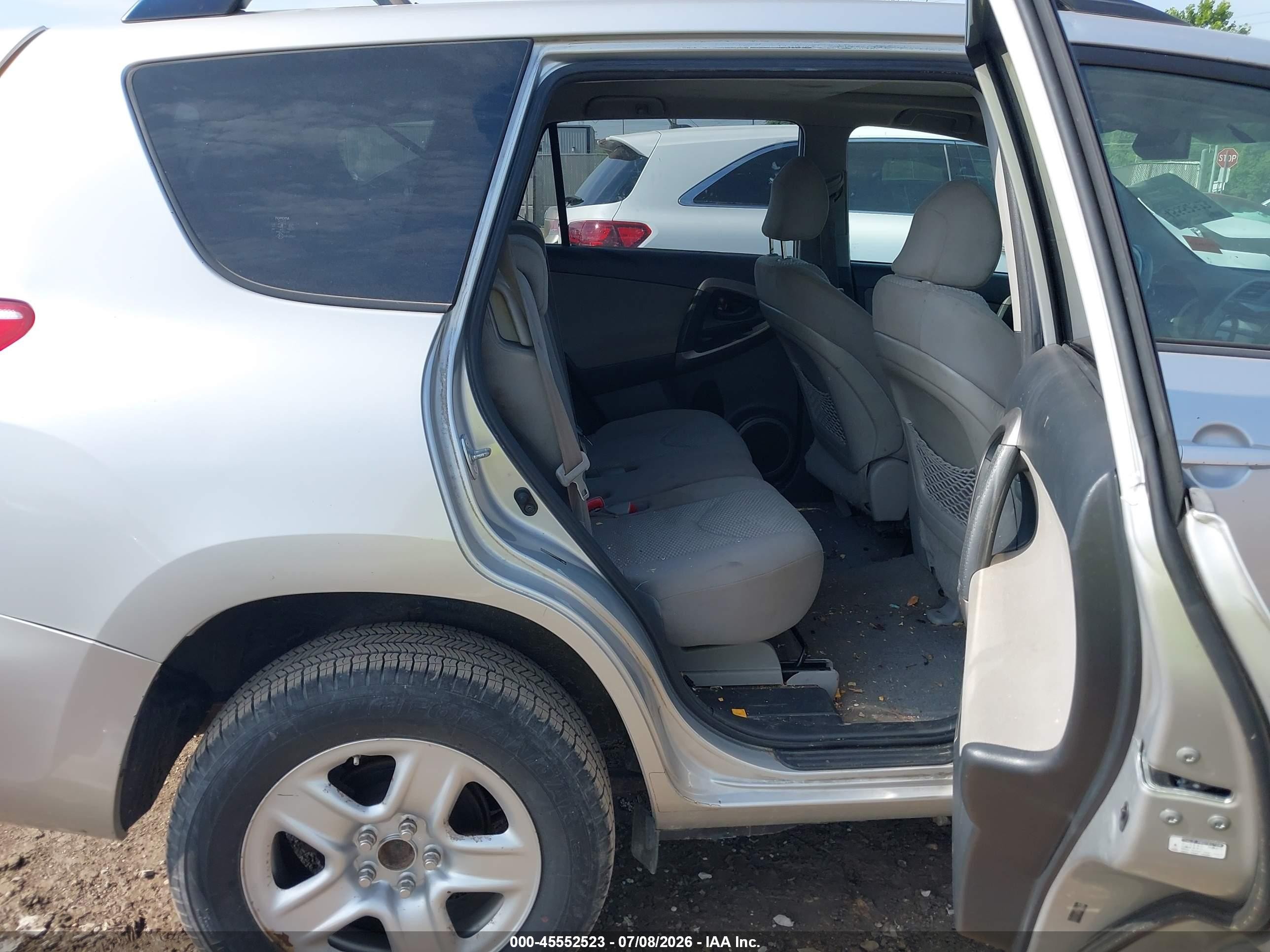 2007 Toyota Rav4 Limited Серебряный vin: JTMZK31V776005393