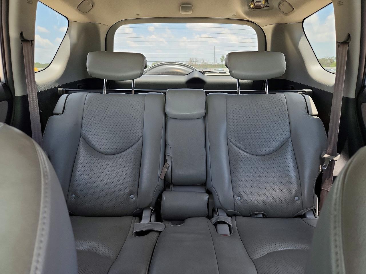 2007 Toyota Rav4 Limited Silver vin: JTMZK31V776007807