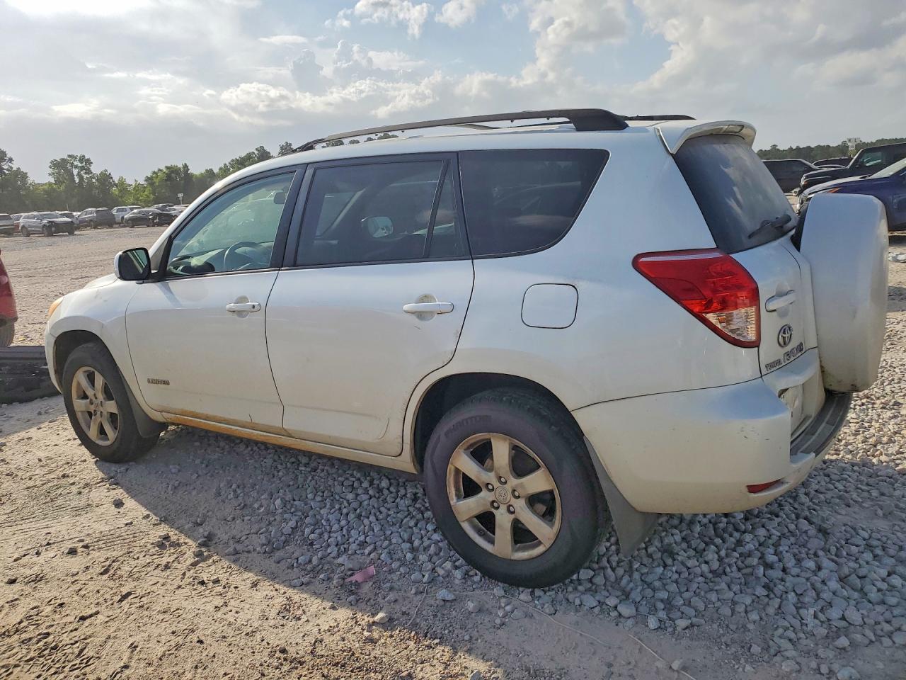 2008 Toyota Rav4 Limited White vin: JTMZK31V885020573