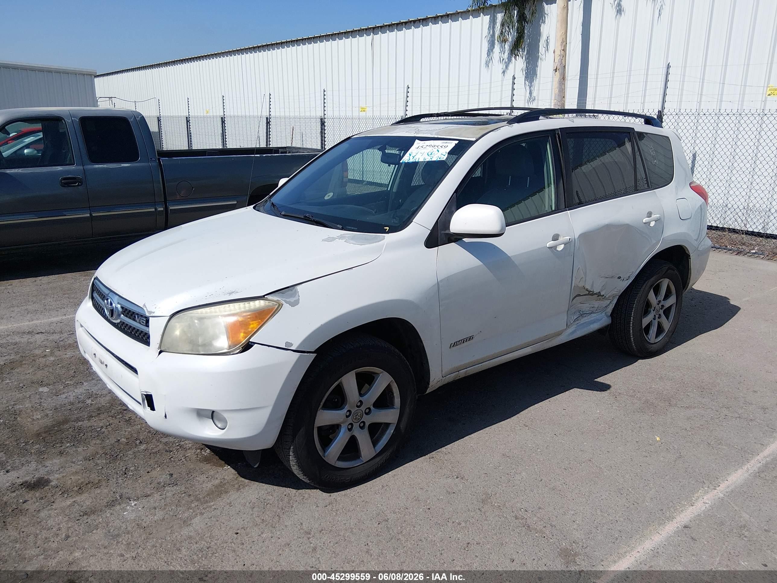 2008 Toyota Rav4 Limited V6 White vin: JTMZK31V885023327
