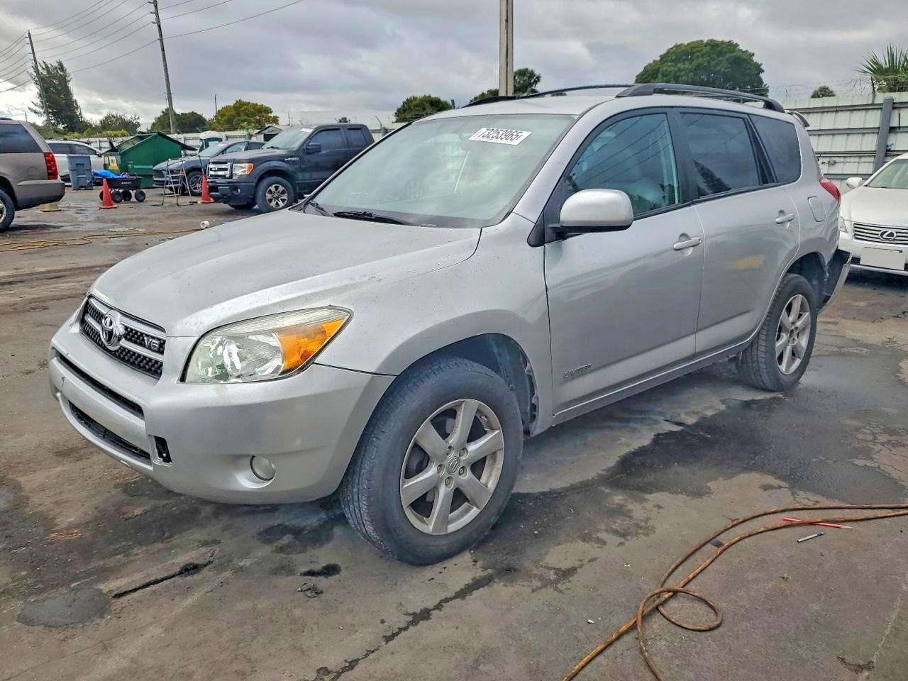 2008 Toyota Rav4 Limited Silver vin: JTMZK31V886010815