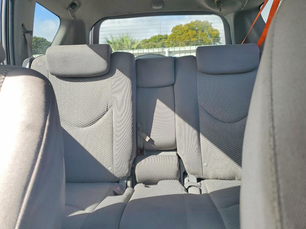 2008 Toyota Rav4 Limited Silver vin: JTMZK31V886010815