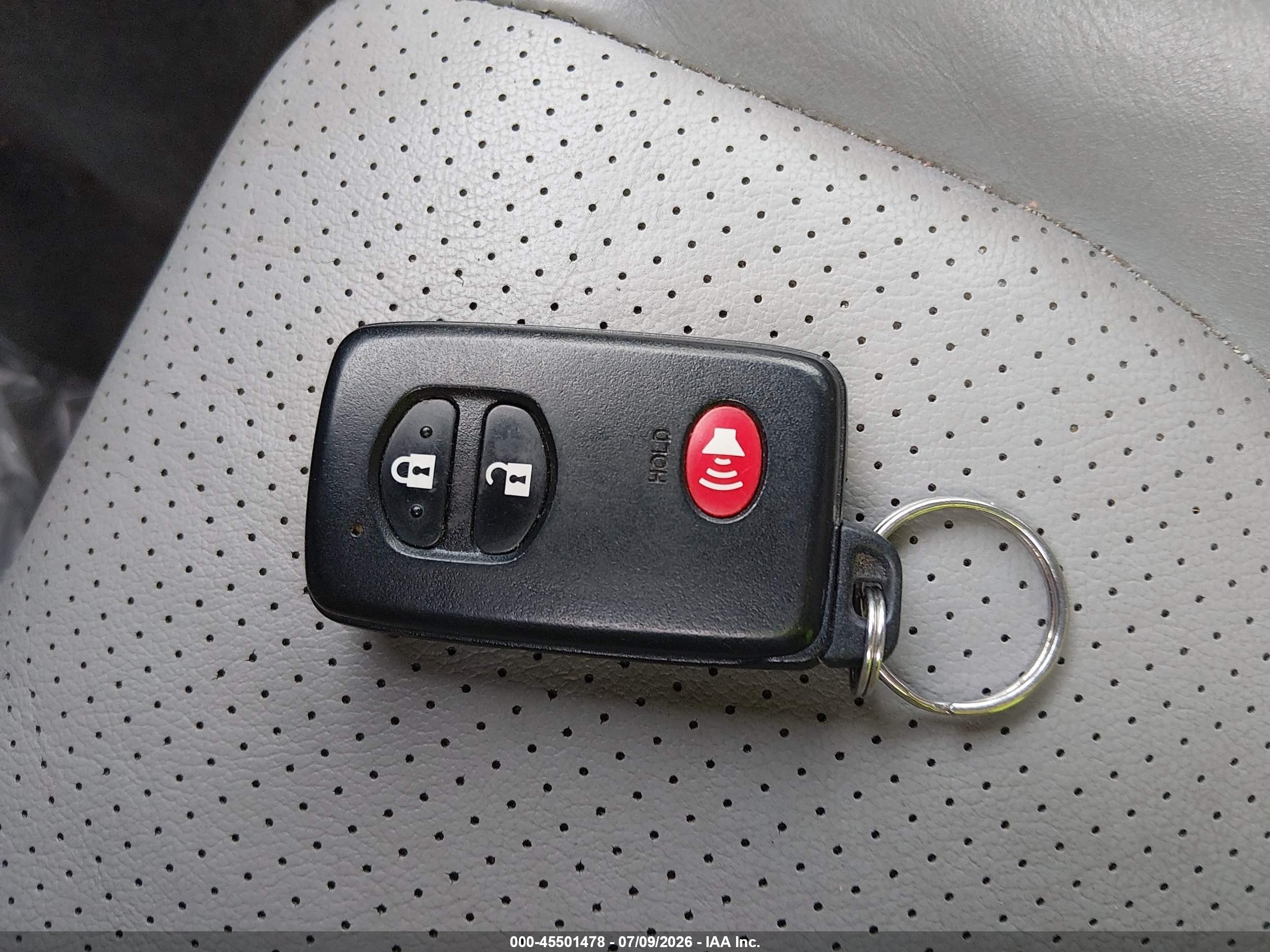 2009 Toyota Rav4 Limited V6 Red vin: JTMZK31VX95025789