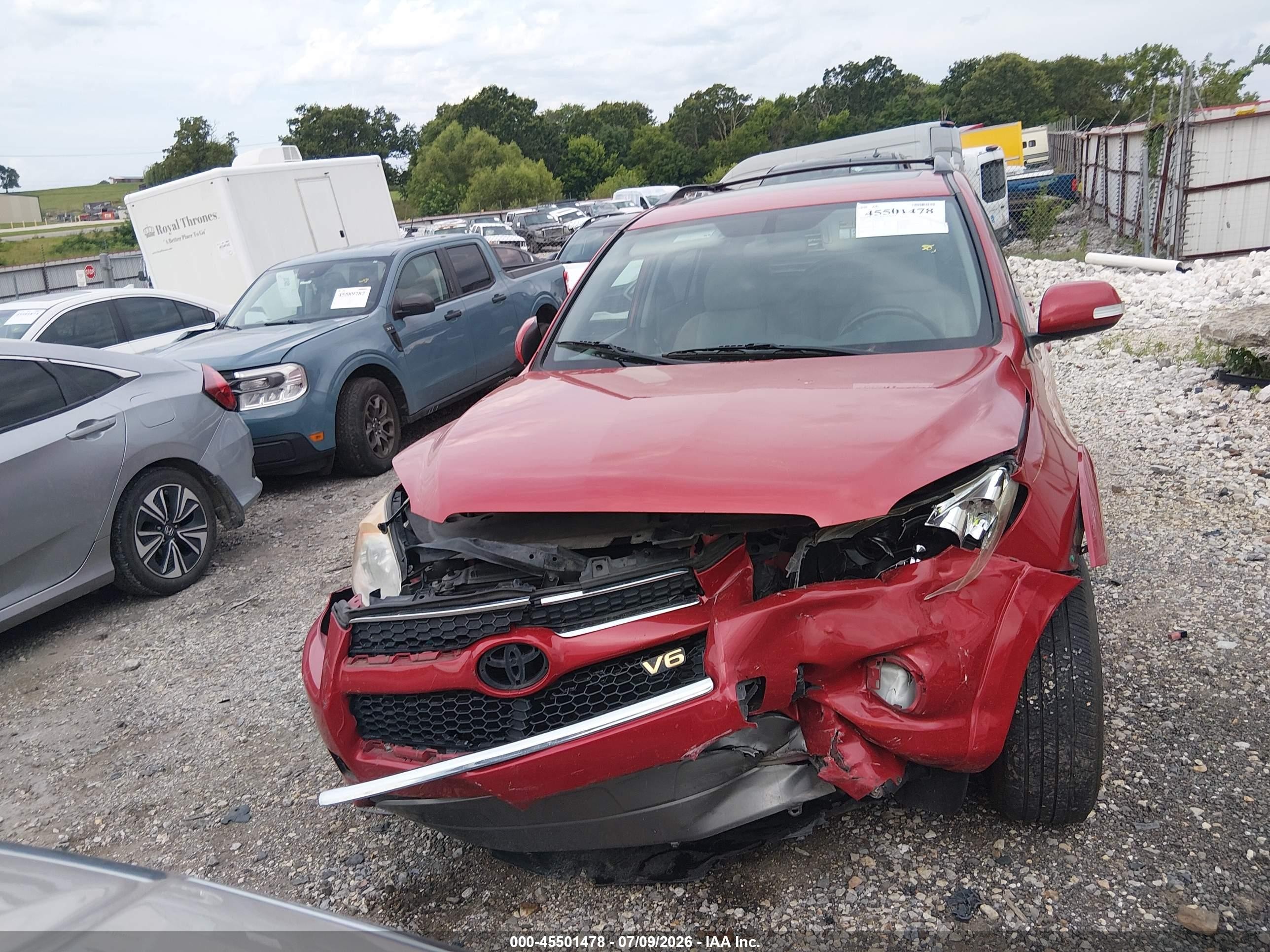 2009 Toyota Rav4 Limited V6 Red vin: JTMZK31VX95025789