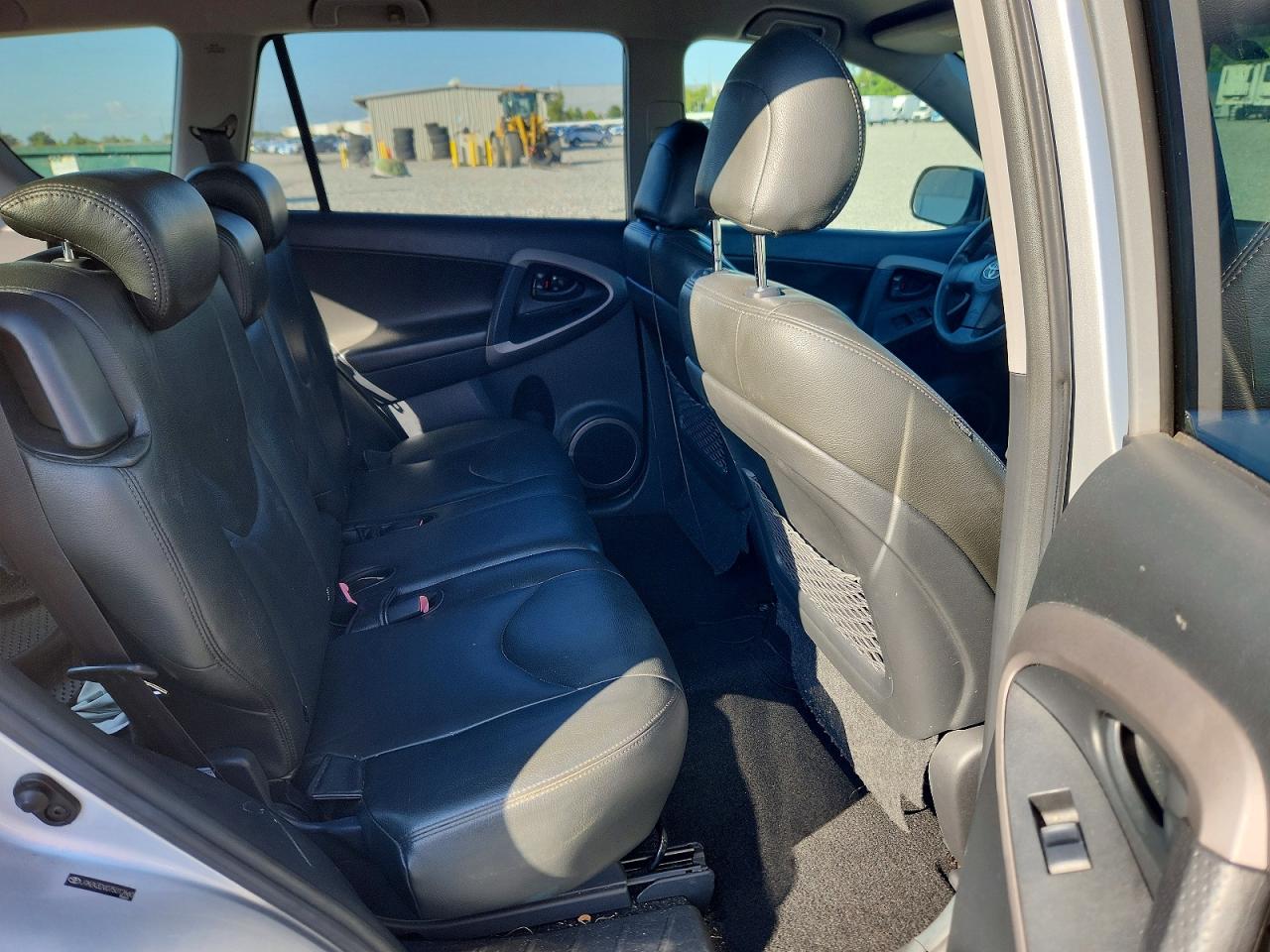 2007 Toyota Rav4 Sport Silver vin: JTMZK32V075012660