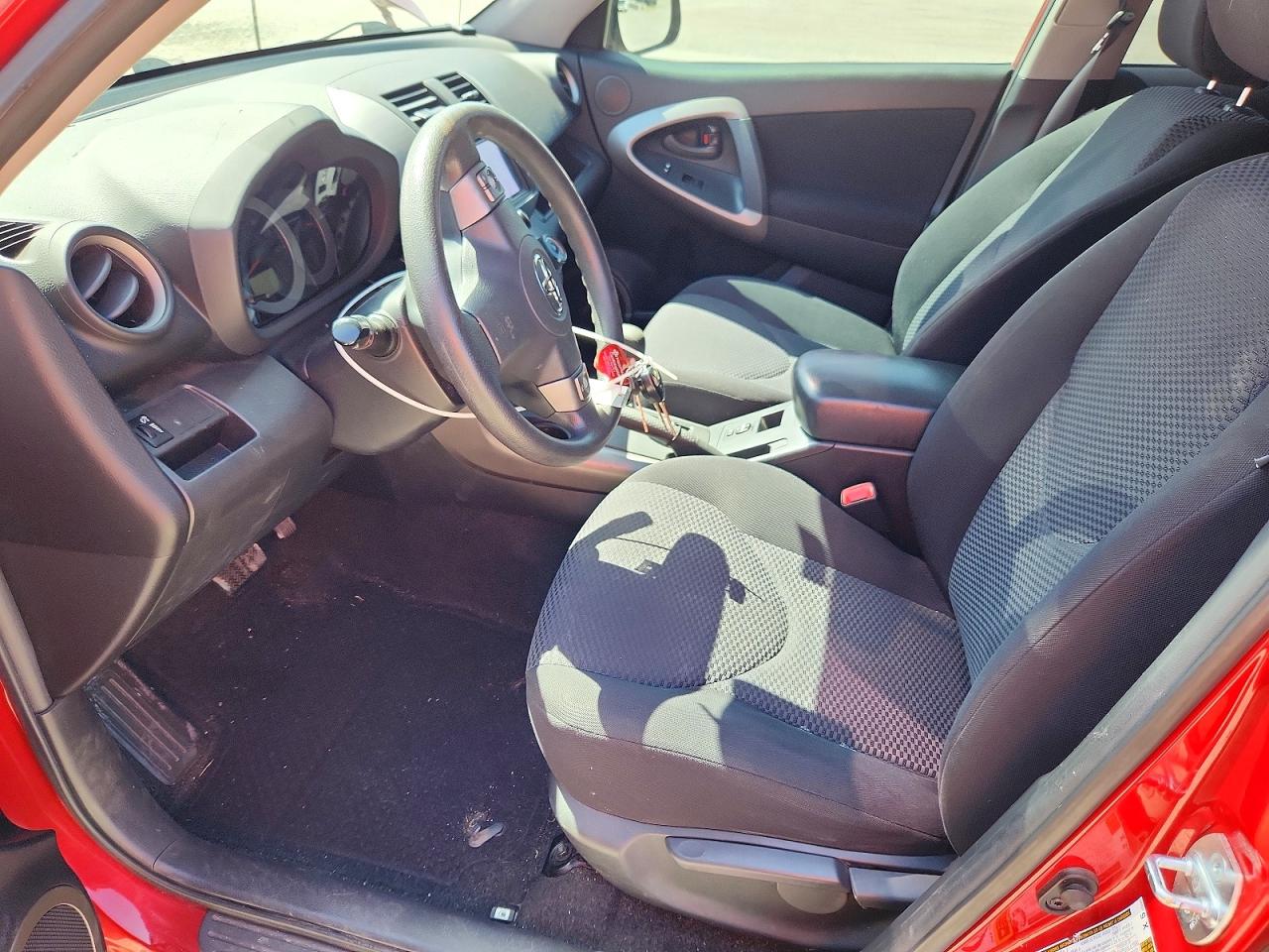 2008 Toyota Rav4 Sport Red vin: JTMZK32V086011665
