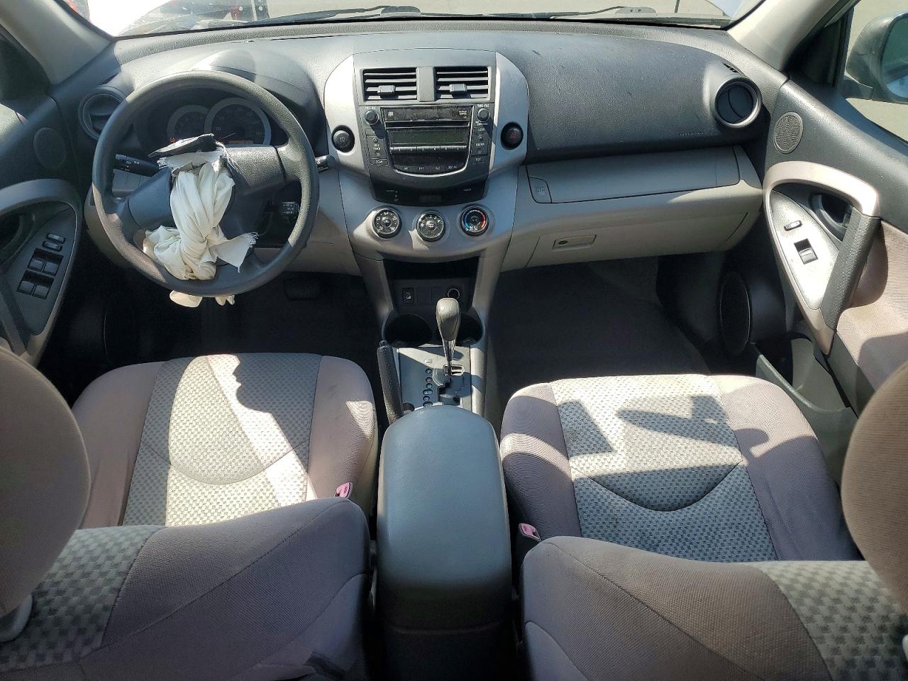 2006 Toyota Rav4 Base Silver vin: JTMZK33V065004815