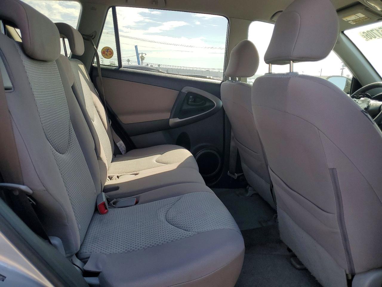 2006 Toyota Rav4 Base Silver vin: JTMZK33V065004815