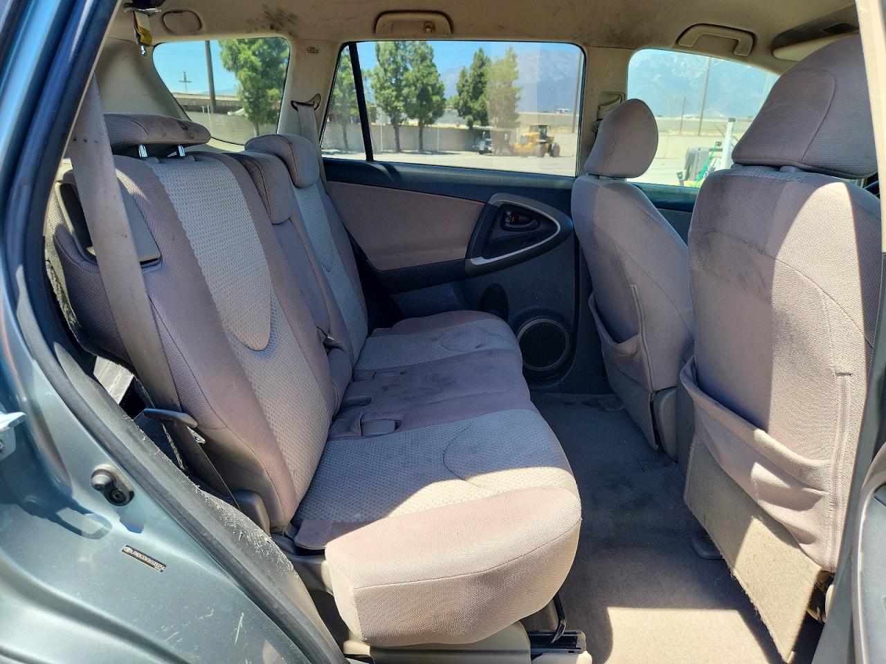 2006 Toyota Rav4 Base Gray vin: JTMZK33V365000256