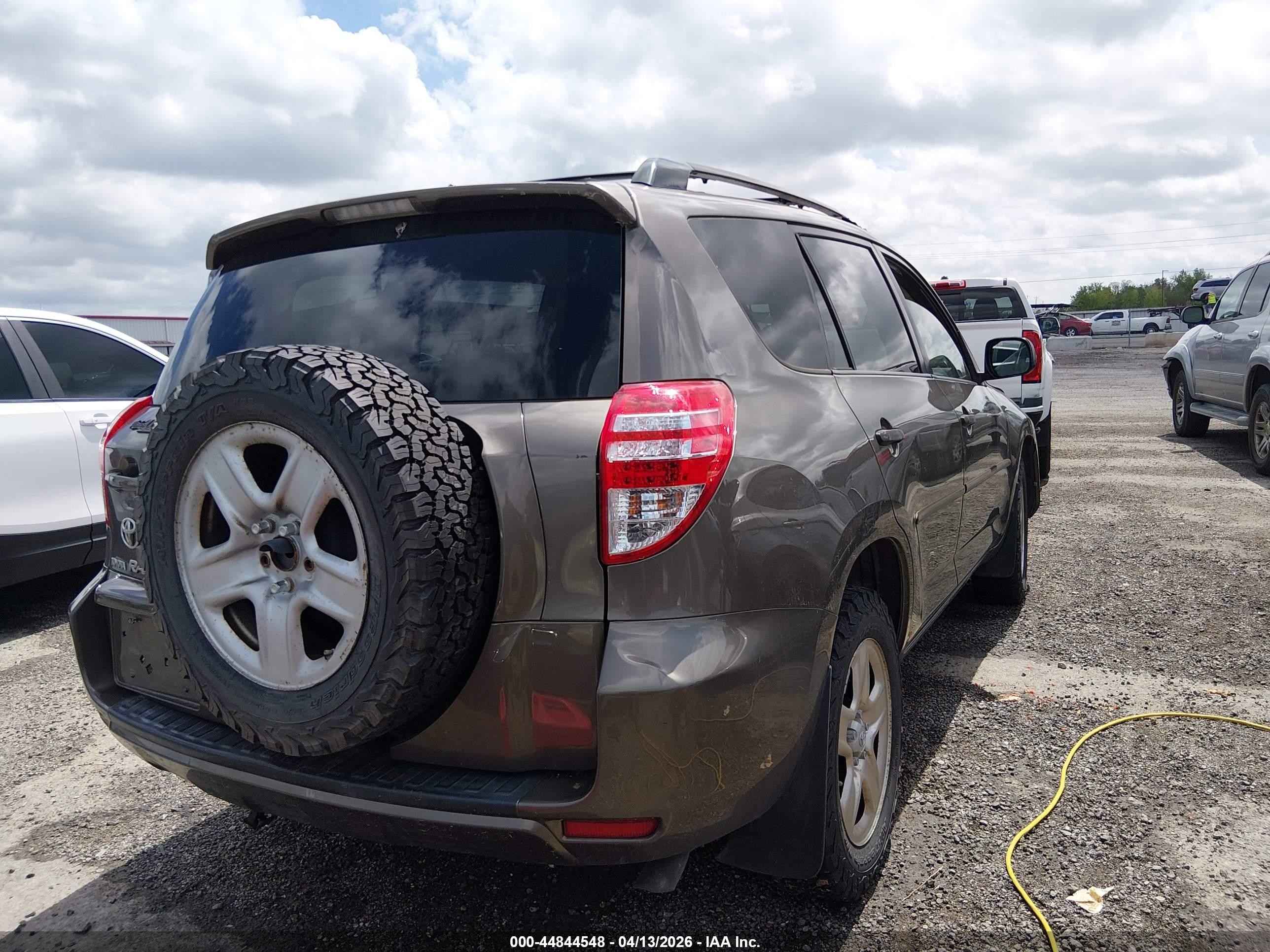 2009 Toyota Rav4 Base V6 Brown vin: JTMZK33V49D001801