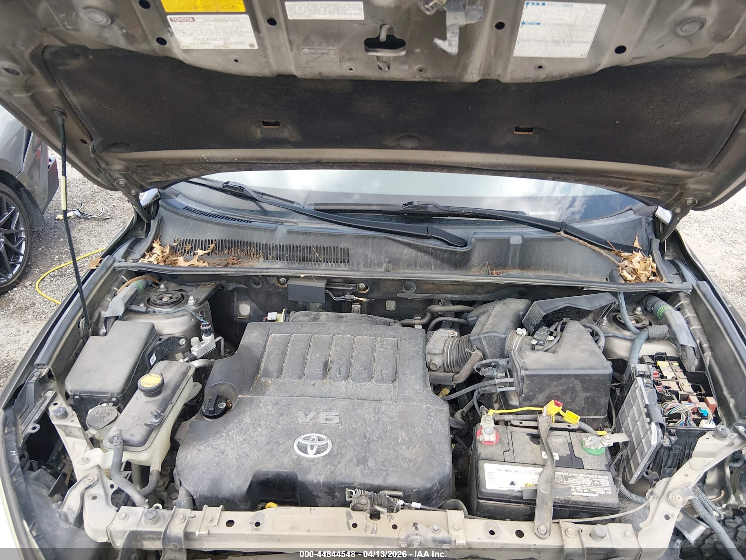 2009 Toyota Rav4 Base V6 Brown vin: JTMZK33V49D001801