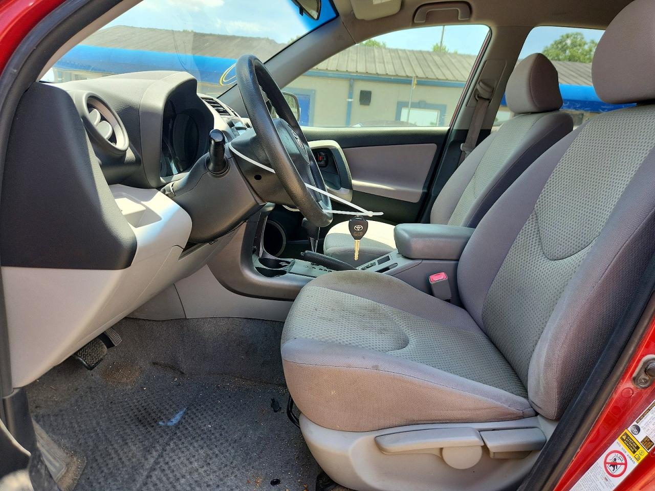 2008 Toyota Rav4 Base Red vin: JTMZK33V686012849