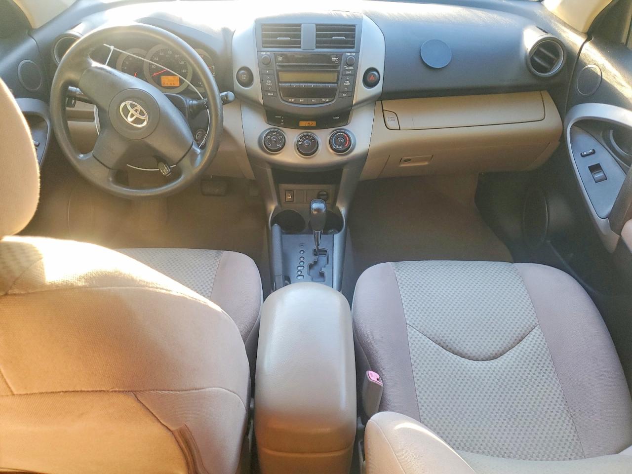 2008 Toyota Rav4 Base Бежевый vin: JTMZK33V786015940